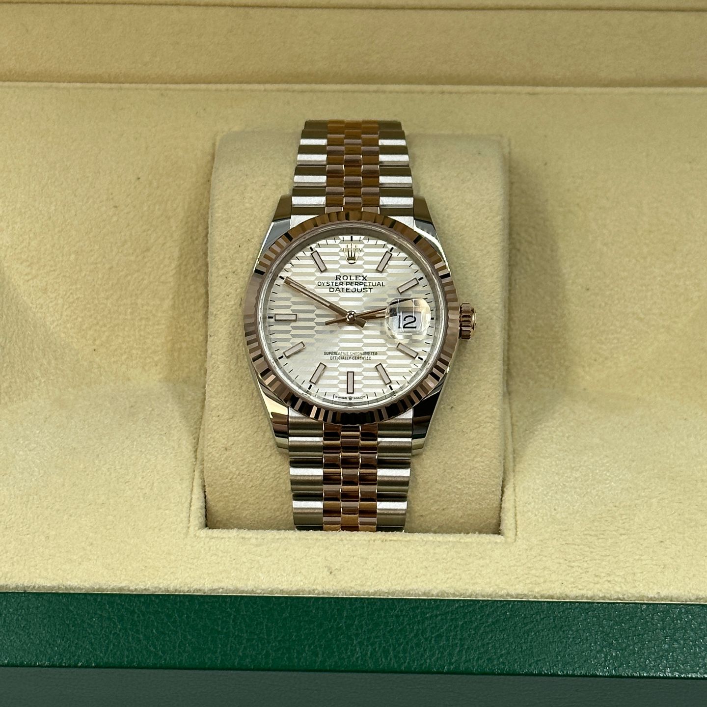 Rolex Datejust 126231 SILVER FLUTED JUB - (4/6)