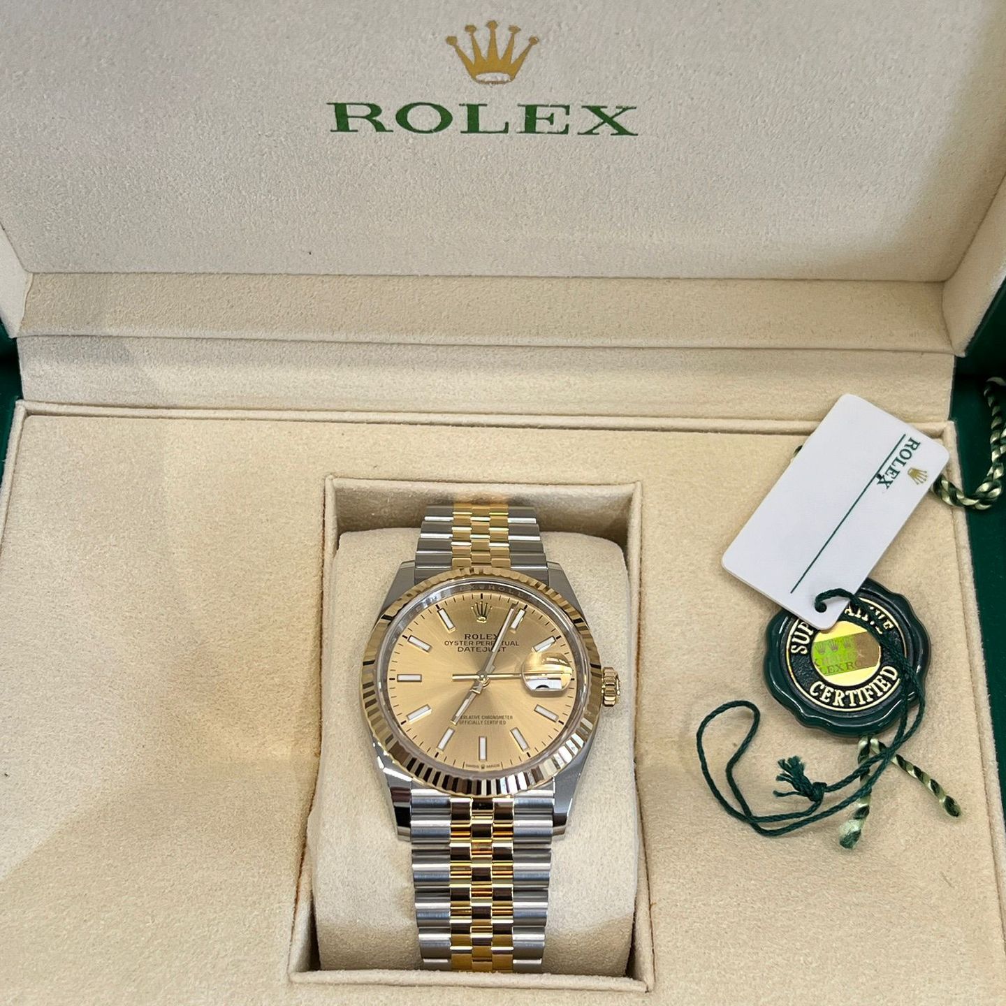 Rolex Datejust 36 126233 (2025) - Unknown dial 36 mm Gold/Steel case (5/6)
