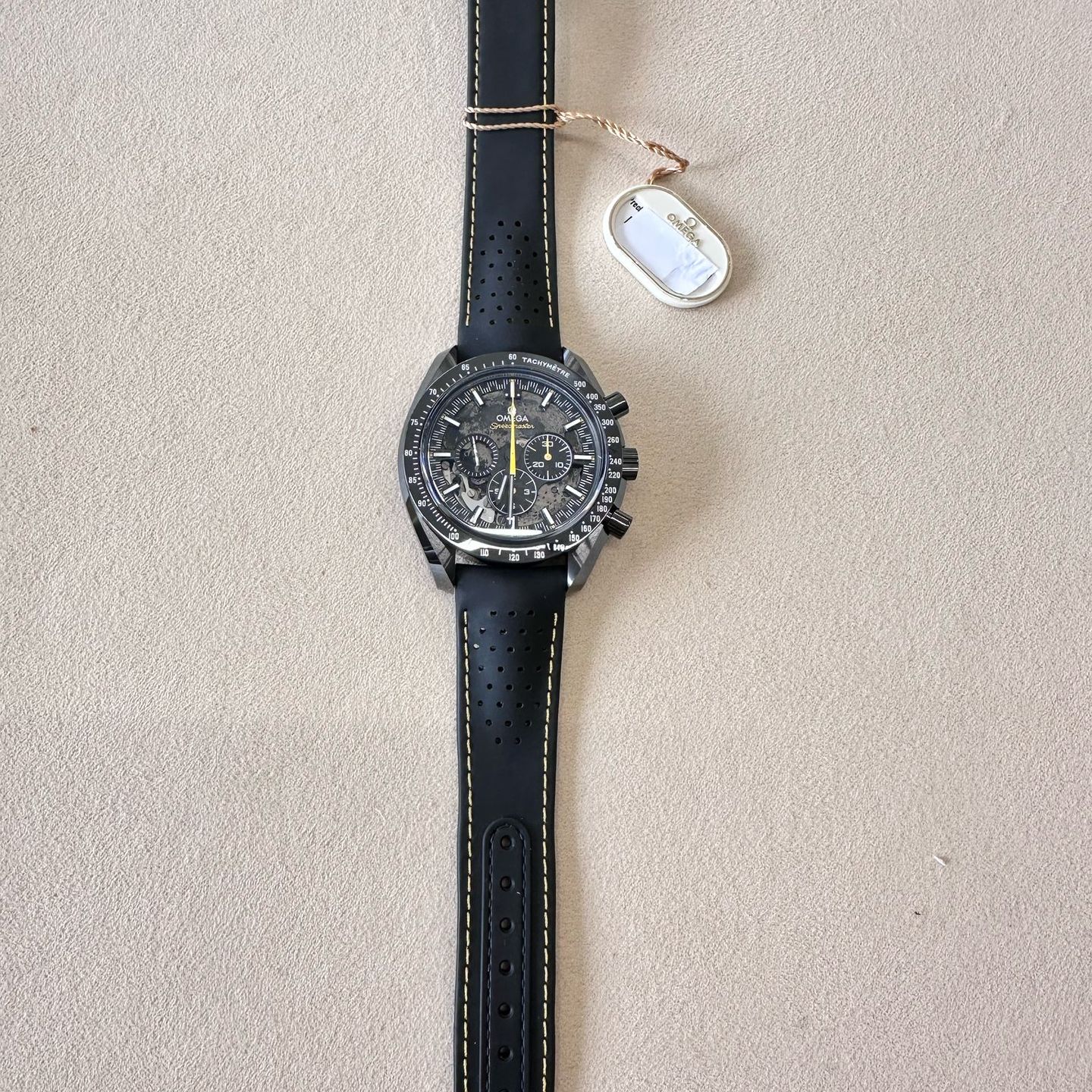Omega Speedmaster 310.92.44.50.01.001 (2024) - Black dial 44 mm Ceramic case (2/4)
