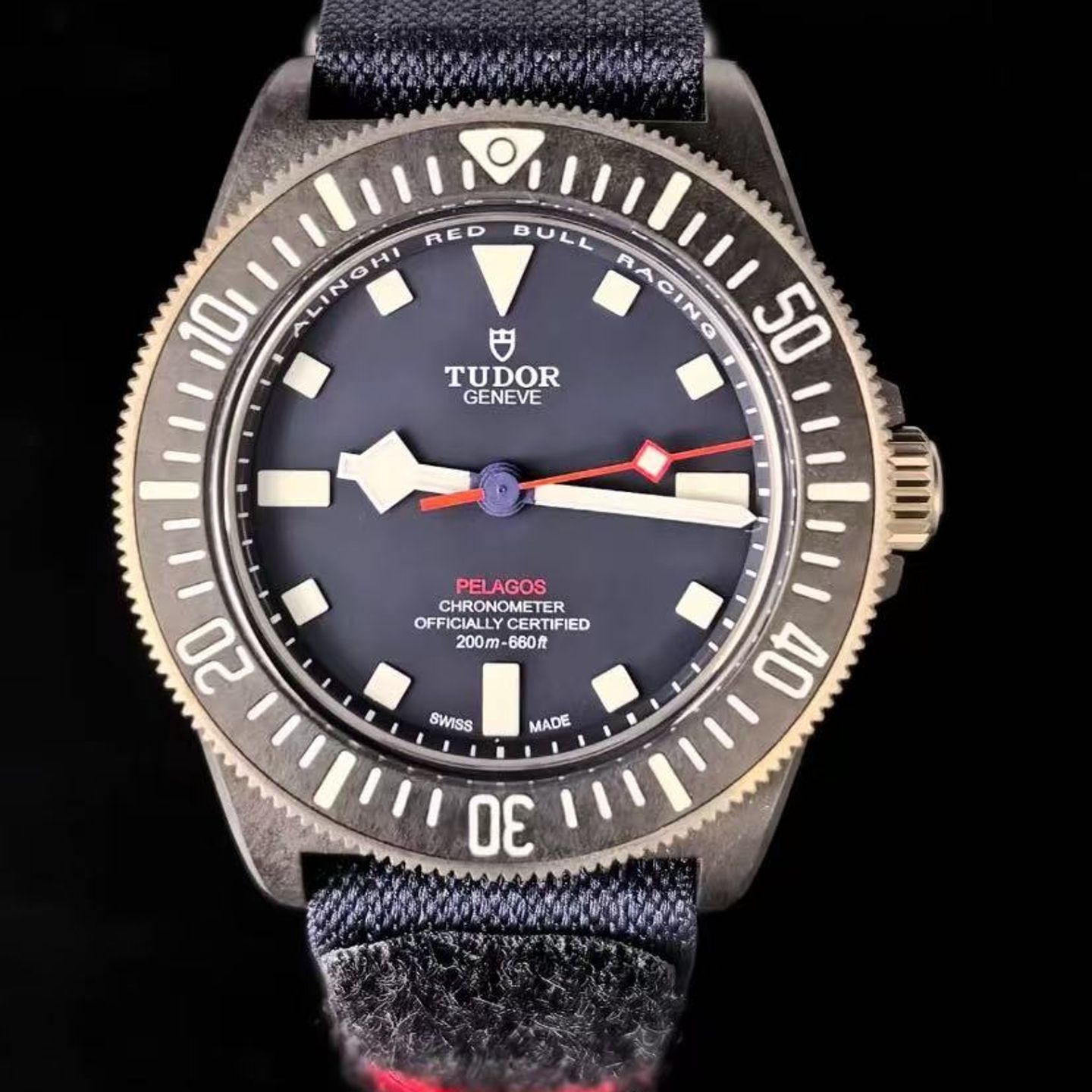 Tudor Pelagos 25707KN (2025) - Blue dial 42 mm Carbon case (2/4)