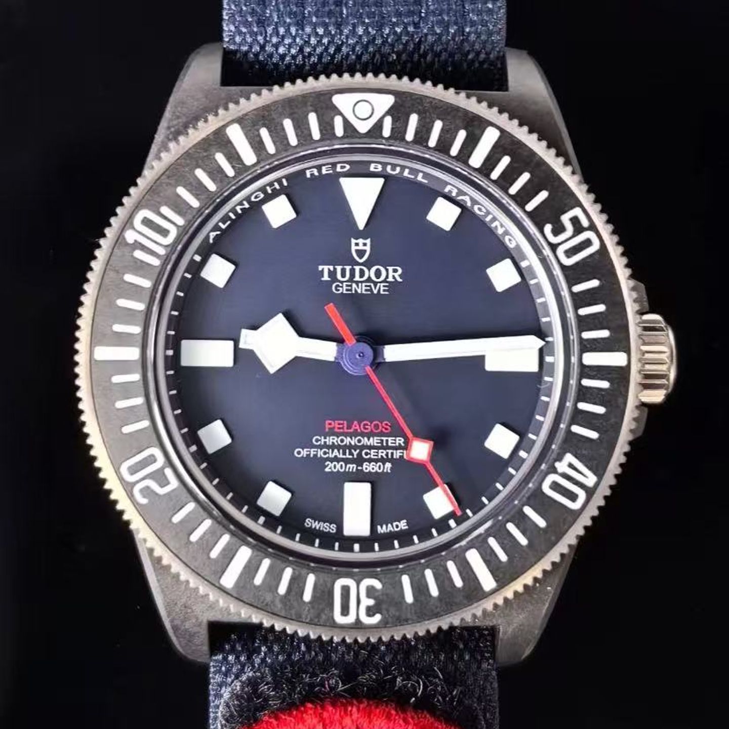 Tudor Pelagos 25707KN (2025) - Blue dial 42 mm Carbon case (4/4)
