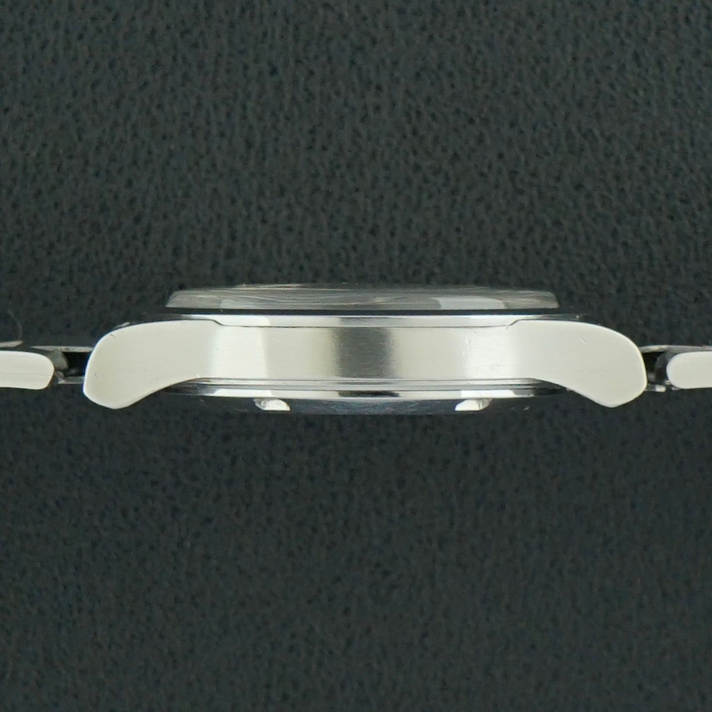 Omega Genève 166.0173 - (5/8)