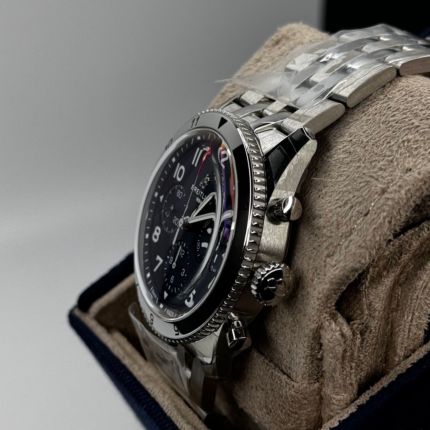 Breitling Classic AVI A233801A1C1A1 - (6/7)