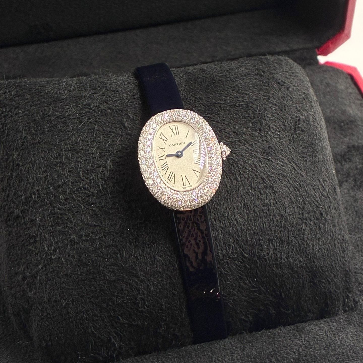 Cartier Baignoire WJBA0050 (2025) - Silver dial Unknown White Gold case (8/8)