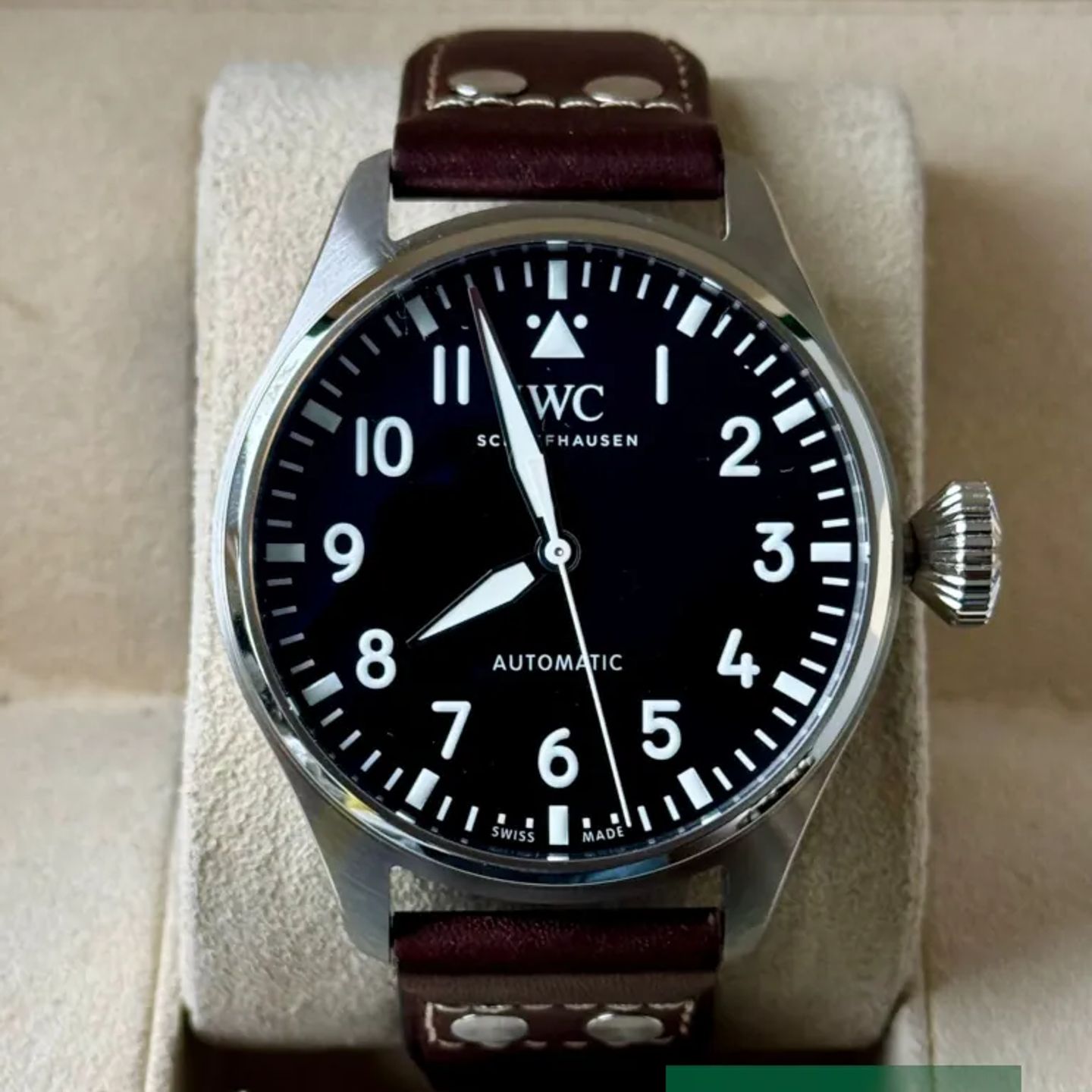 IWC Big Pilot IW329301 (2026) - Zwart wijzerplaat 43mm Staal (2/7)