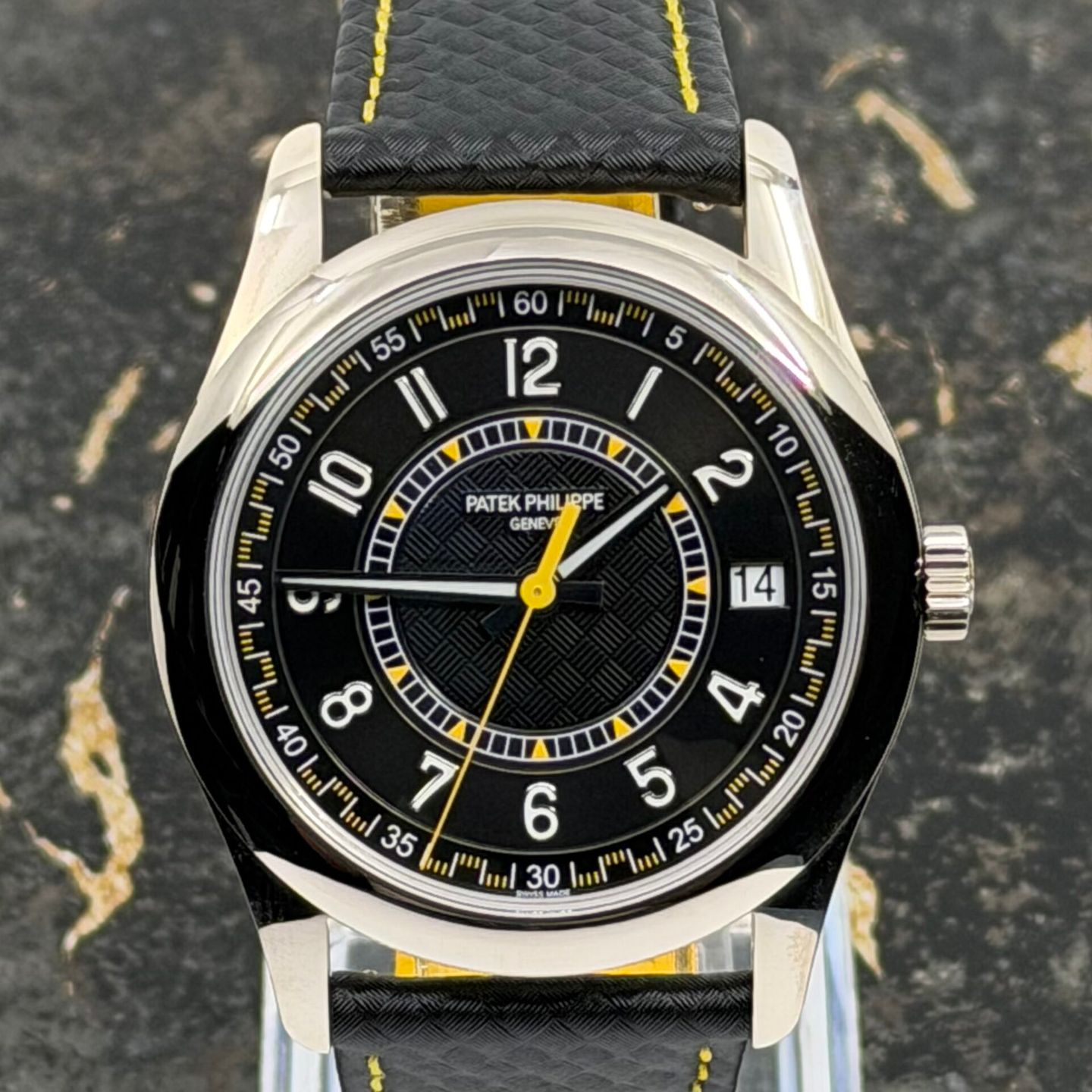 Patek Philippe Calatrava 6007G-001 (2026) - Black dial 40 mm White Gold case (2/8)
