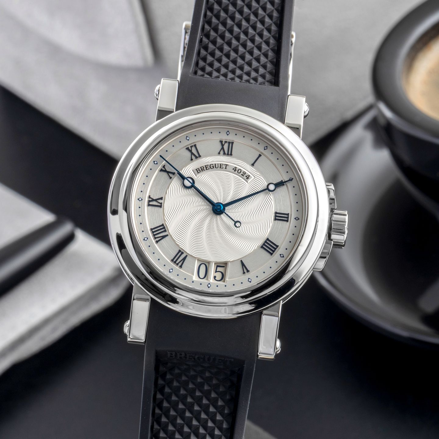 Breguet Marine 5817ST/12/SV0 (Unknown (random serial)) - Silver dial 39 mm Steel case (3/8)