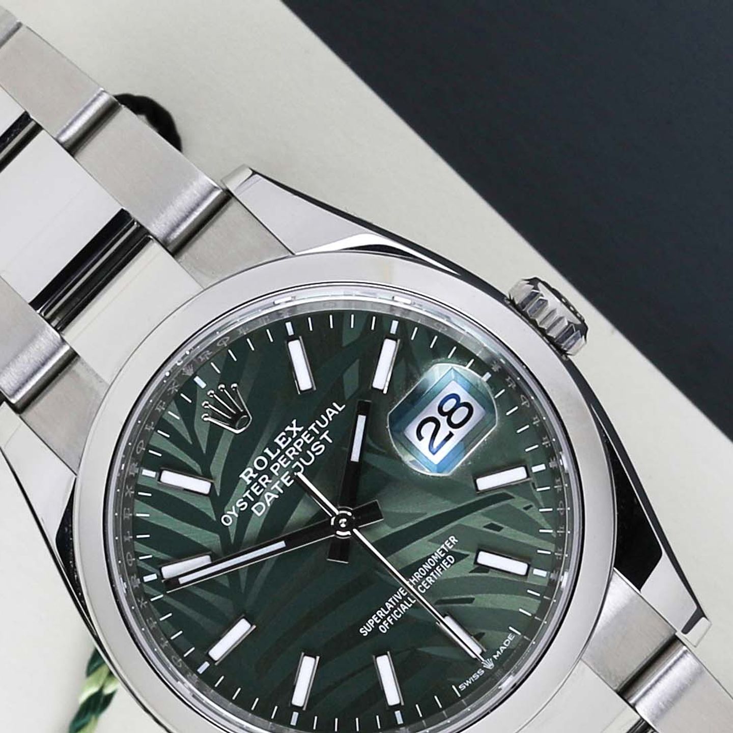 Rolex Datejust 36 126200 (2022) - Green dial 36 mm Steel case (3/8)