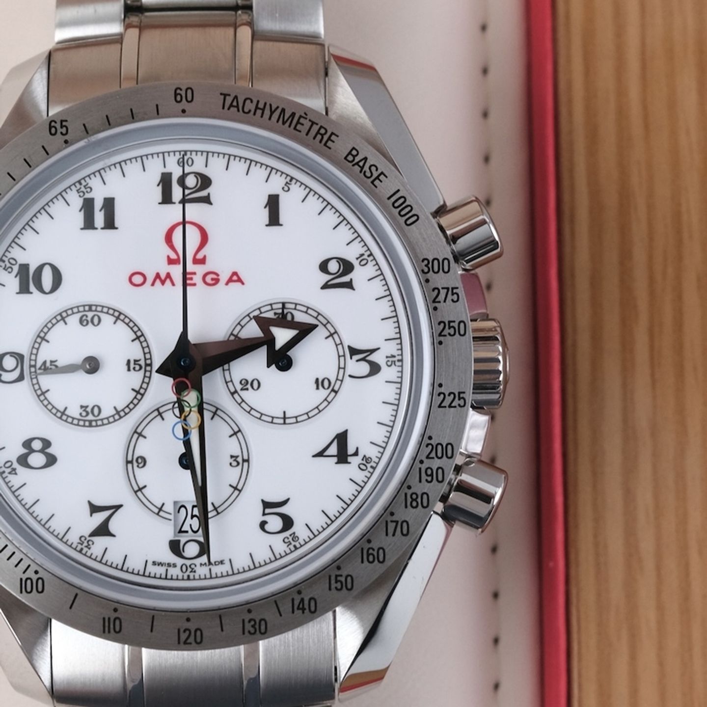 Omega Speedmaster 321.10.42.50.04.001 (2022) - Wit wijzerplaat 42mm Staal (2/8)