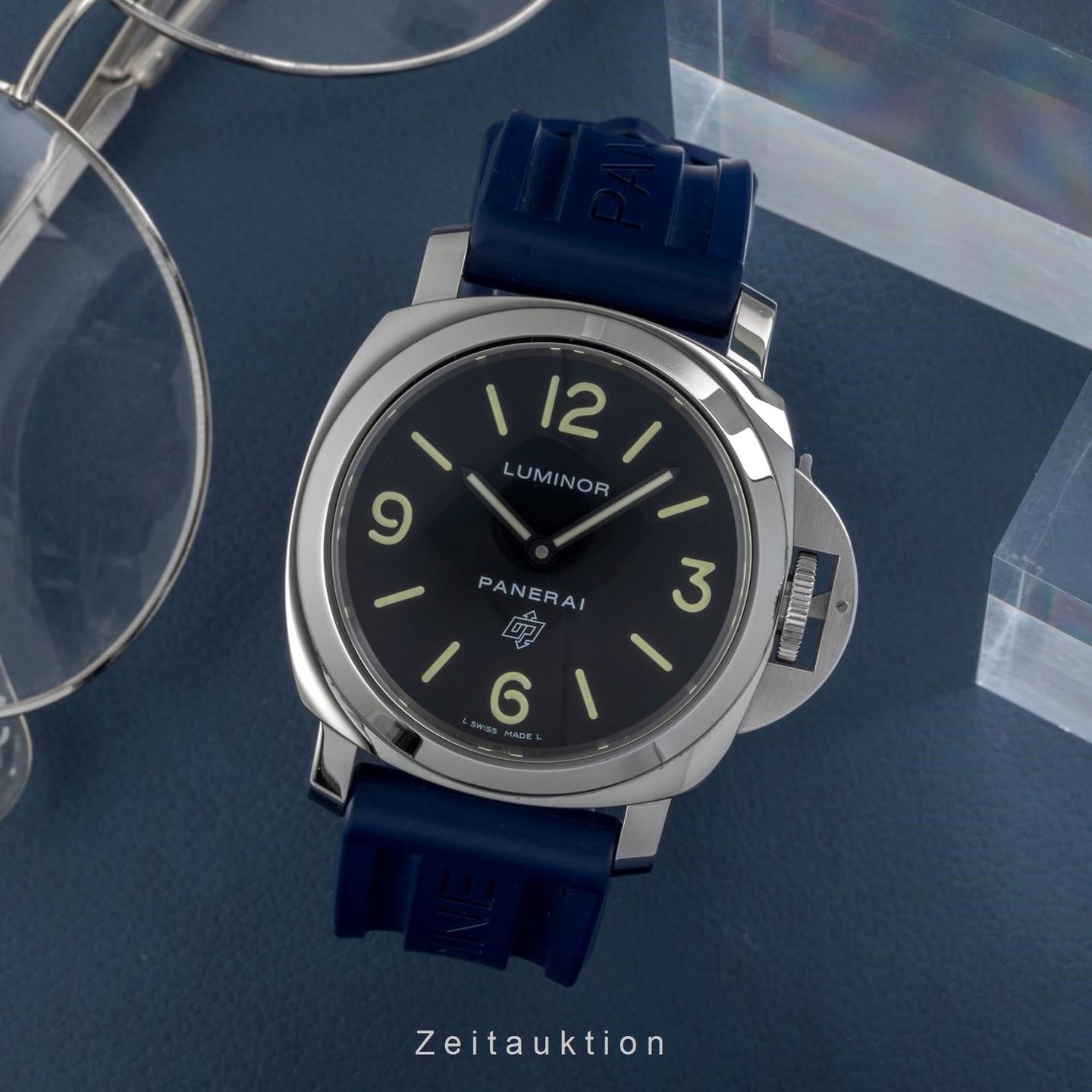 Panerai Luminor Base Logo PAM01000 (Unknown (random serial)) - Black dial 44 mm Steel case (3/8)