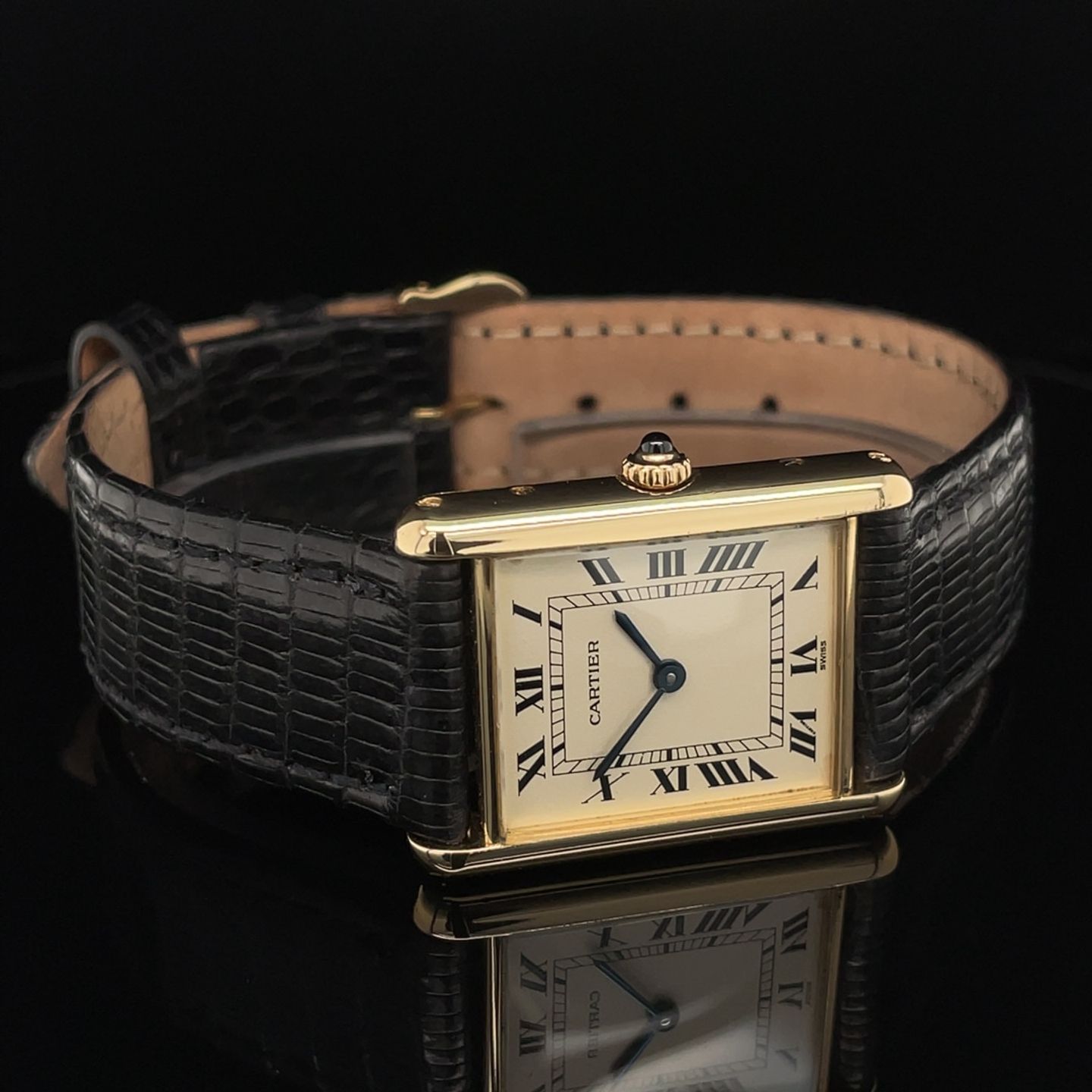 Cartier Tank Louis Cartier Cartier Tank Louis Large (Unknown (random serial)) - Champagne dial 23 mm Yellow Gold case (8/8)