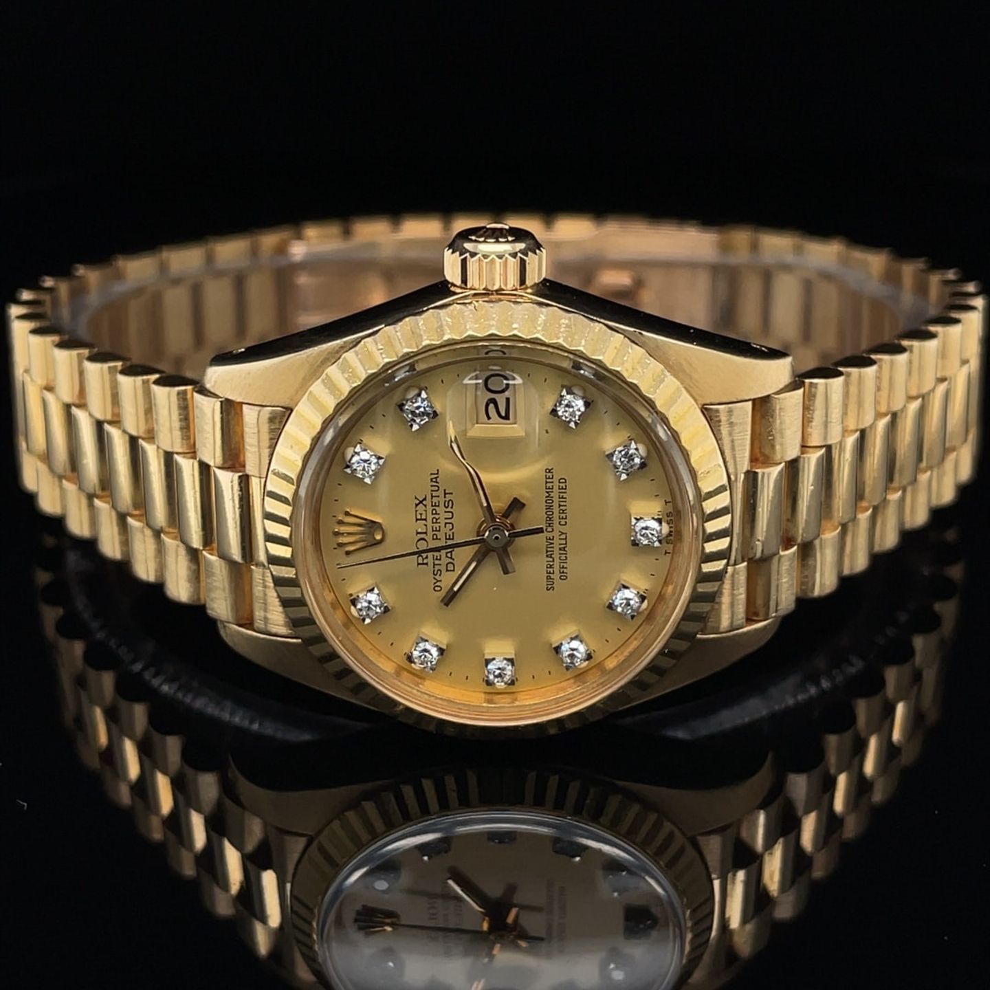 Rolex Lady-Datejust 6917 (1981) - Gold dial 26 mm Yellow Gold case (7/8)