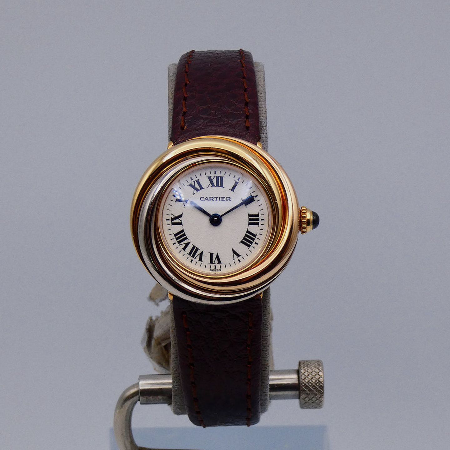 Cartier Trinity 2357 (Unknown (random serial)) - White dial 27 mm Yellow Gold case (1/4)