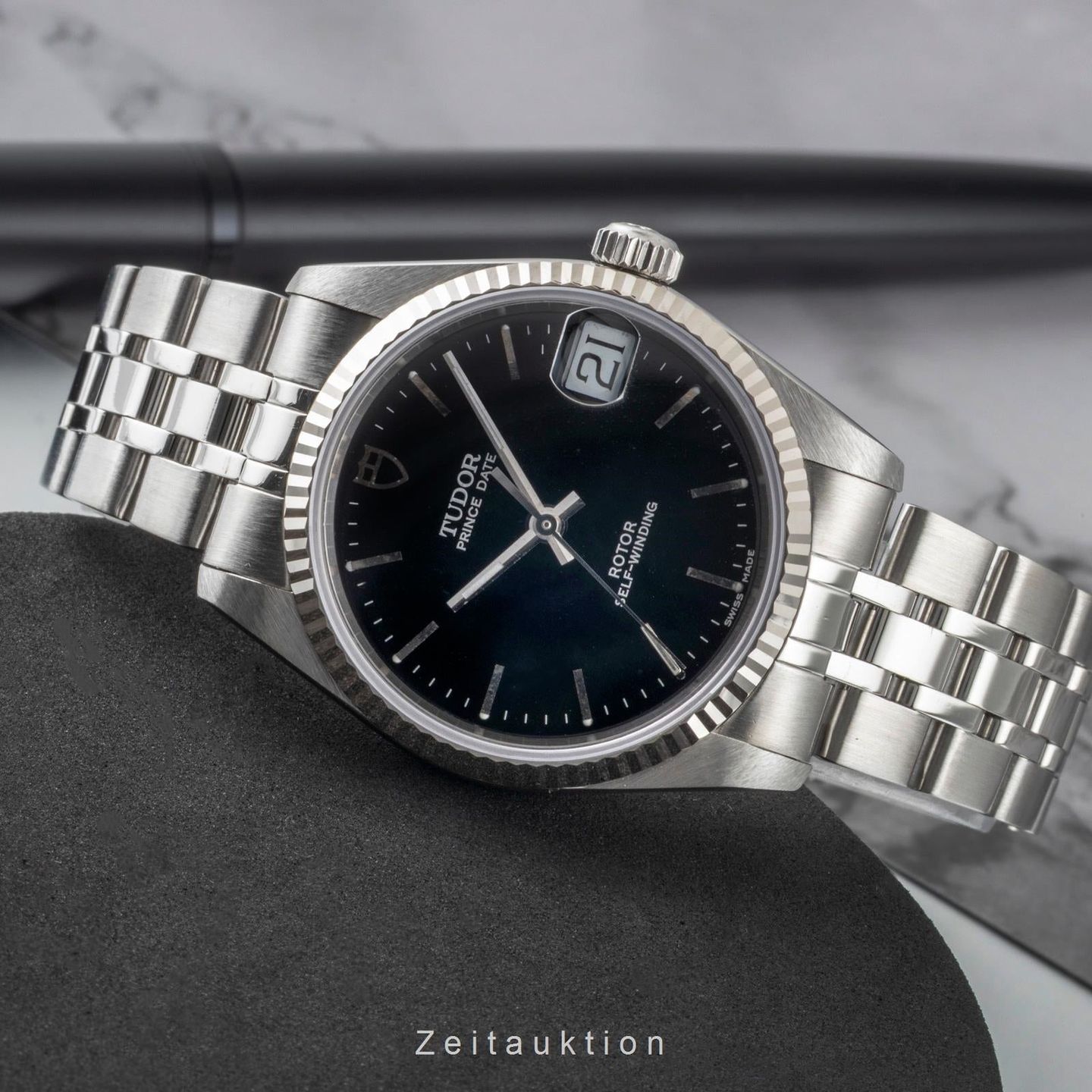 Tudor Prince Date 72034 - (2/8)
