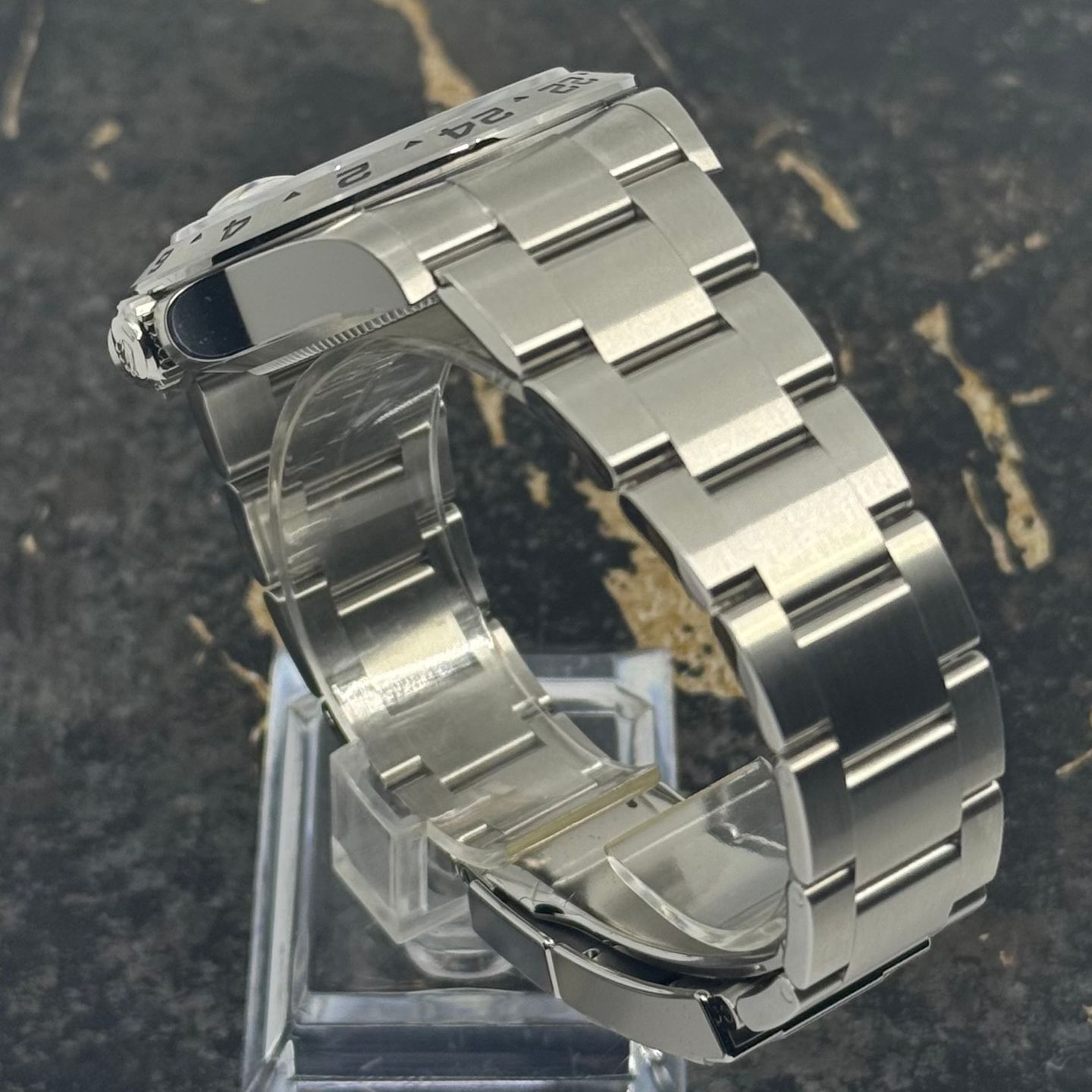 Rolex Explorer II 226570 - (6/8)