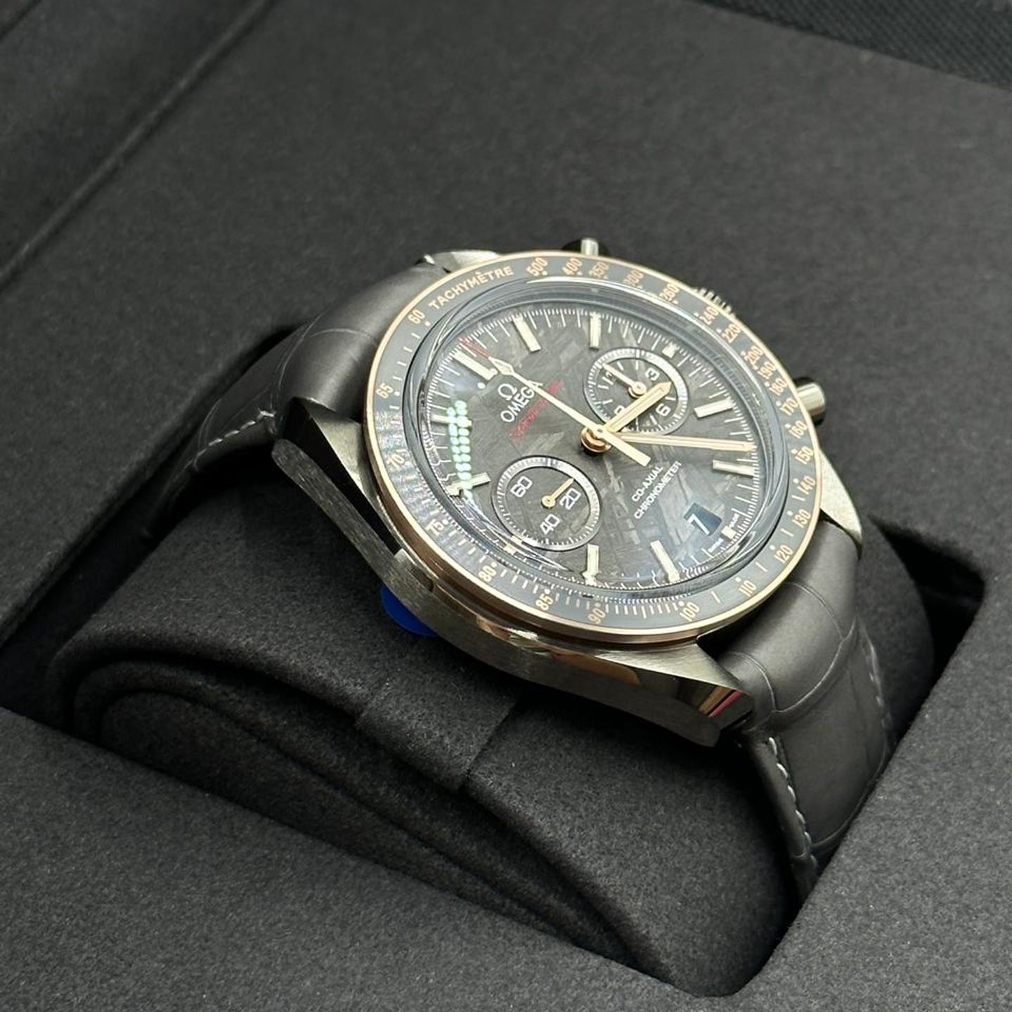 Omega Speedmaster 311.63.44.51.99.001 (2024) - Grey dial 44 mm Ceramic case (5/10)