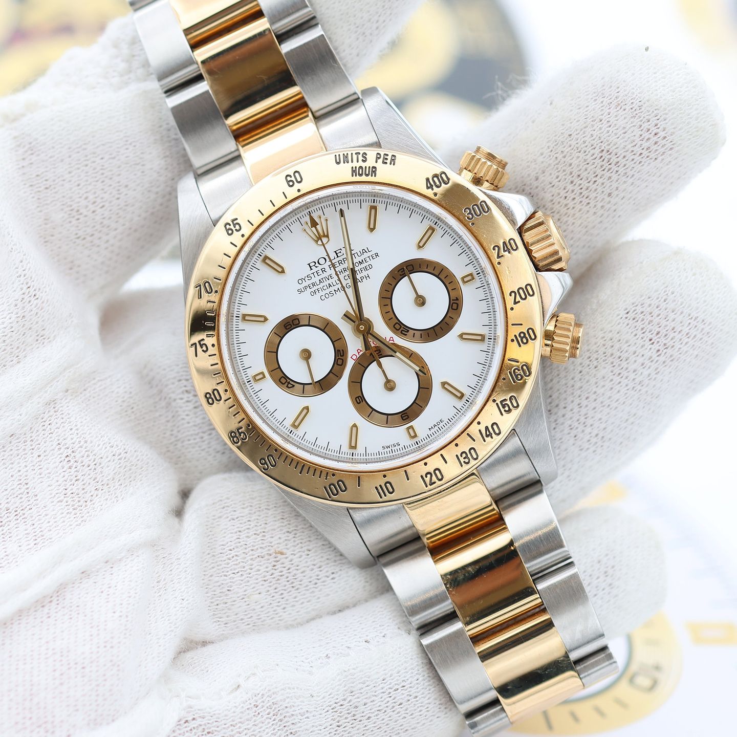 Rolex Daytona 16523 (Unknown (random serial)) - White dial 40 mm Gold/Steel case (2/8)