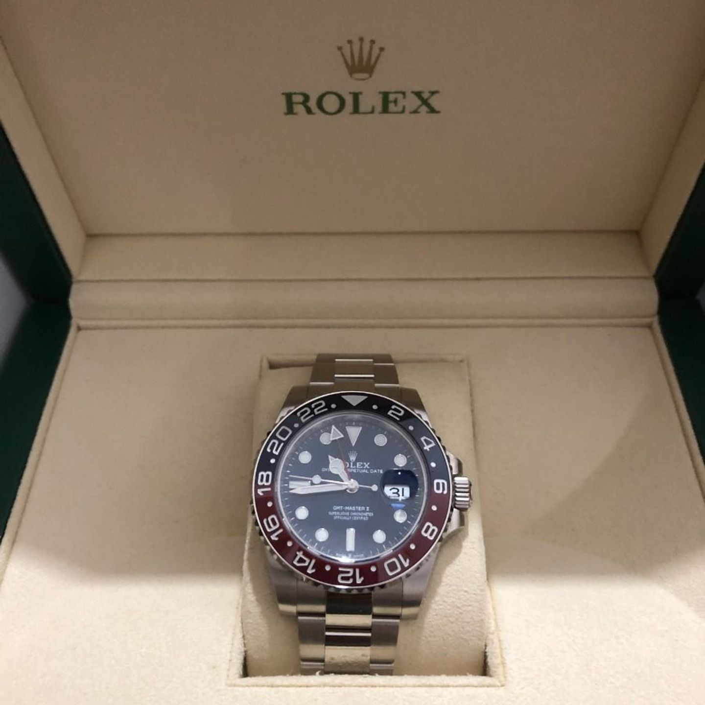 Rolex GMT-Master II 126719BLRO (2021) - Blue dial 40 mm White Gold case (2/8)