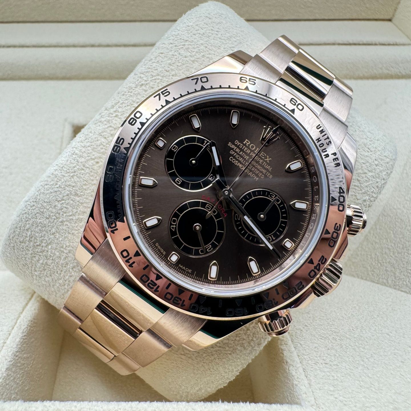 Rolex Daytona 116505 (2024) - Bruin wijzerplaat 40mm Roségoud (3/8)