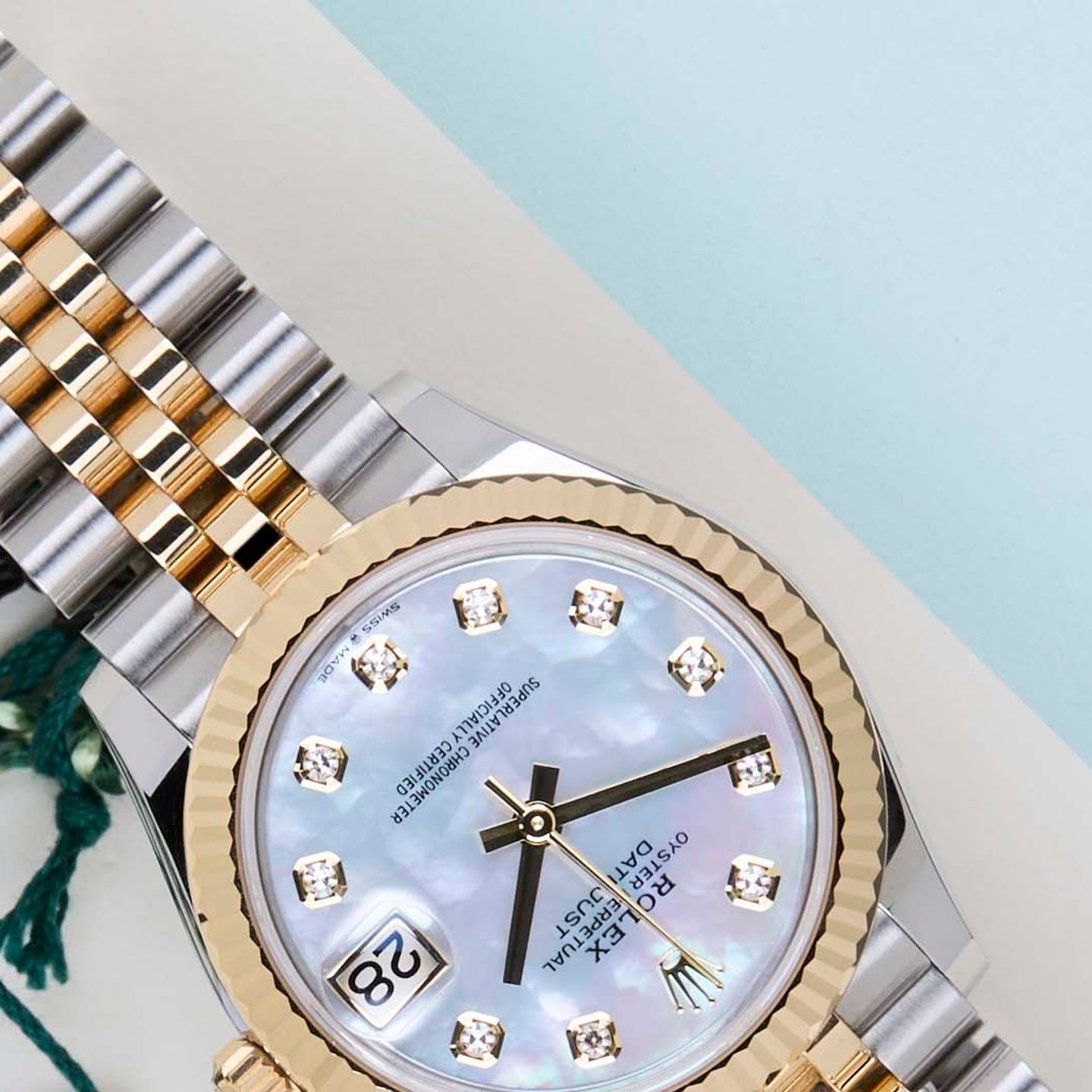 Rolex Datejust 31 278273 (2026) - Pearl dial 31 mm Gold/Steel case (4/8)