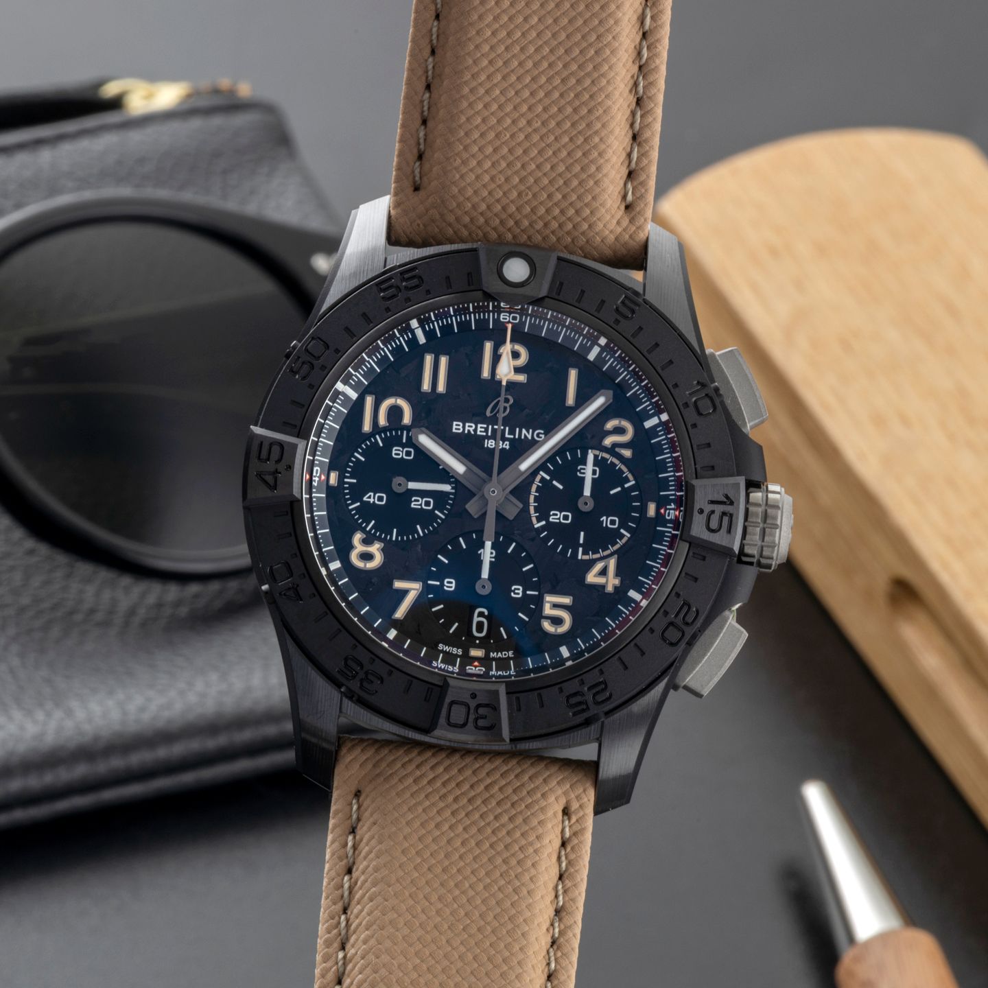 Breitling Avenger SB0146101B1X1 (2026) - Zwart wijzerplaat 42mm Keramiek (3/8)