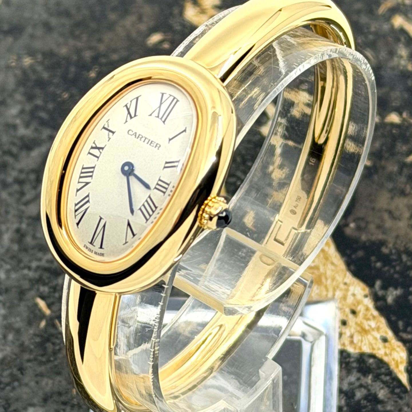 Cartier Baignoire WGBA0025 (2026) - Silver dial 31 mm Yellow Gold case (4/8)