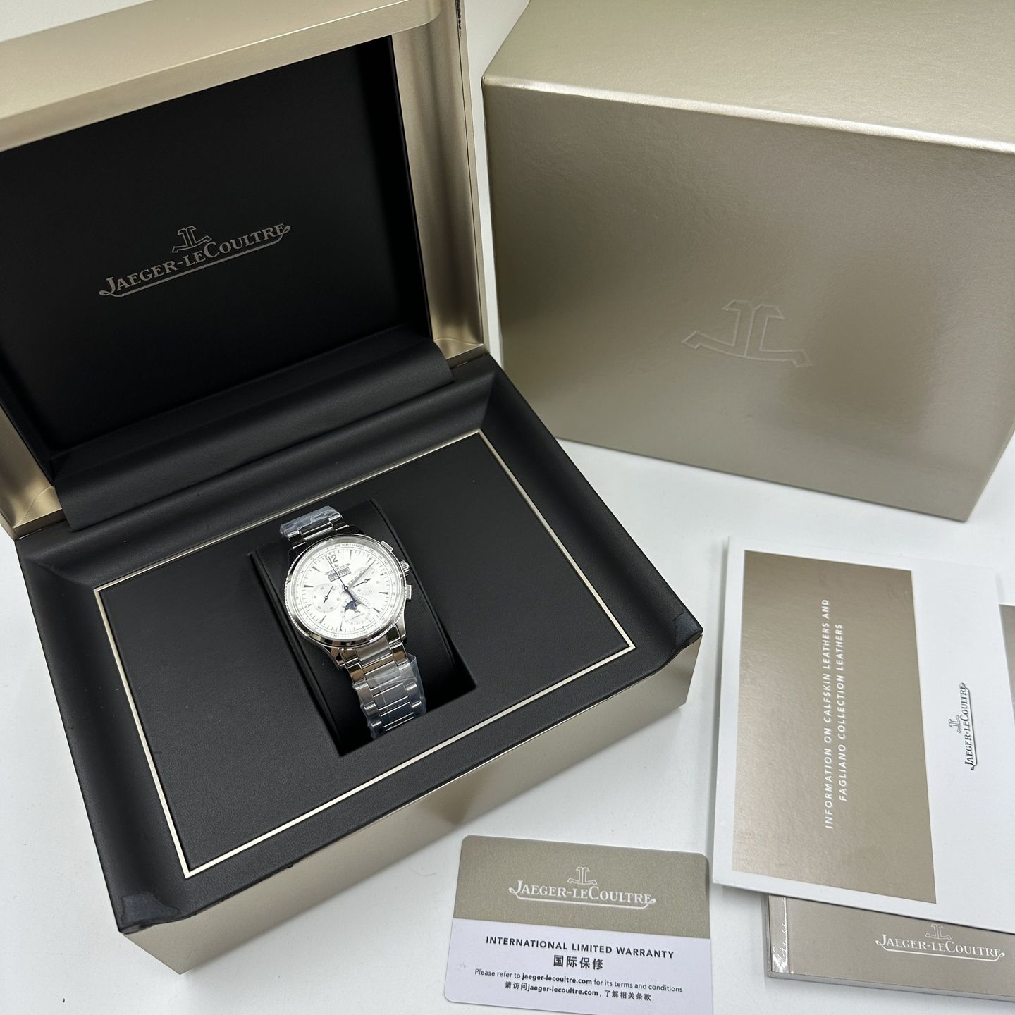 Jaeger-LeCoultre Master Control Q413813J (2023) - Wit wijzerplaat 40mm Staal (2/8)