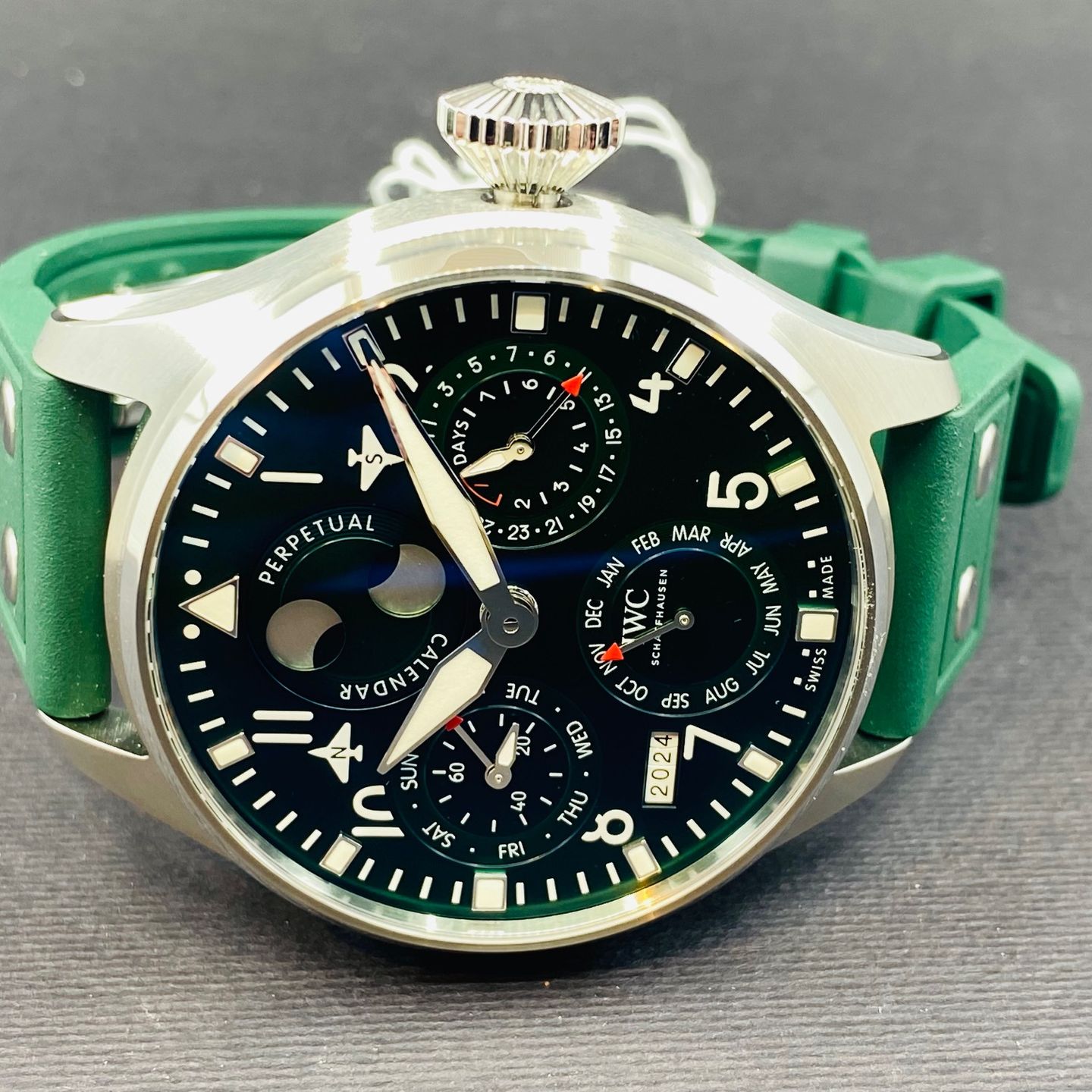 IWC Pilot 5036-08 - (1/6)