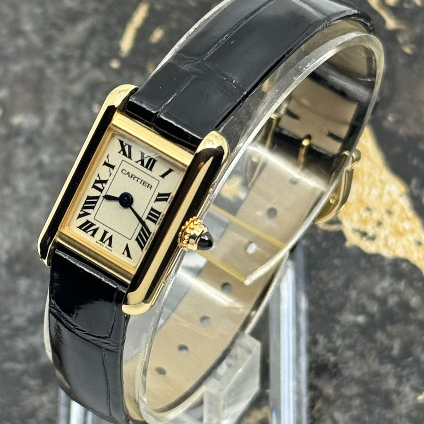 Cartier Tank Louis Cartier WGTA0352 (2025) - Silver dial 17 mm Yellow Gold case (6/8)