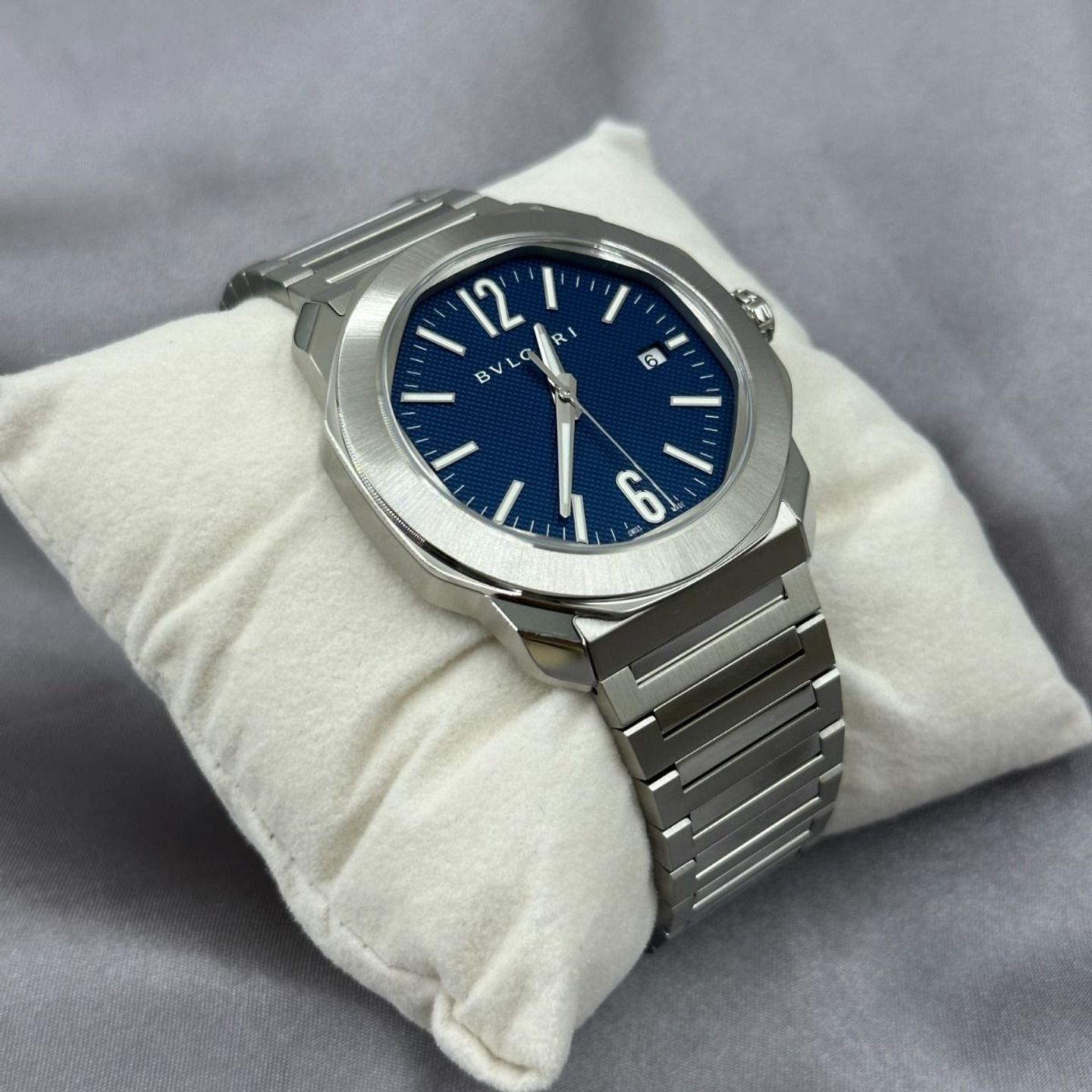 Bulgari Octo 103739 (2024) - Blauw wijzerplaat 41mm Staal (3/8)