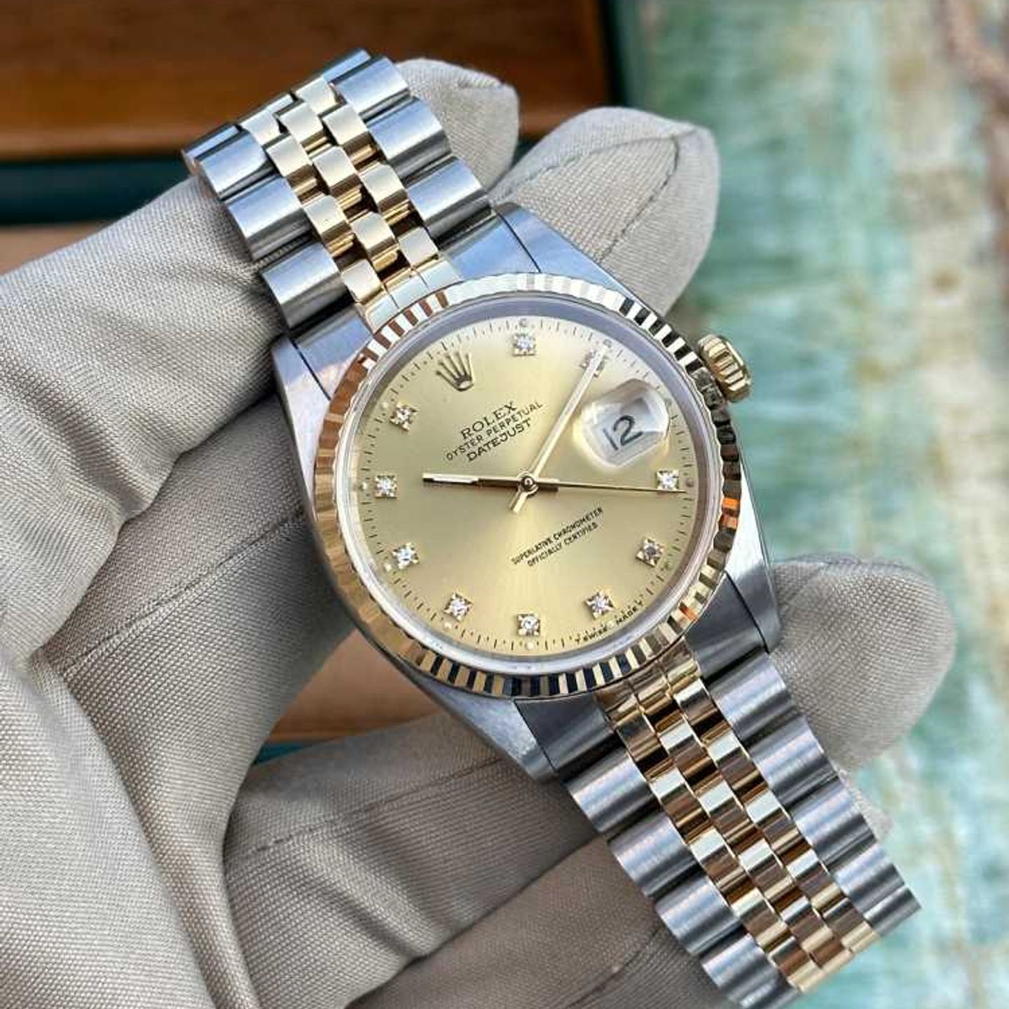 Rolex Datejust 16233 (1991) - Gold dial 36 mm Gold/Steel case (7/10)