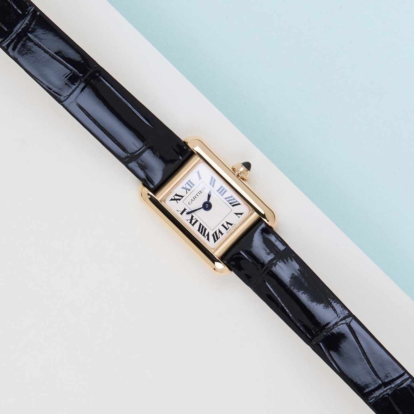 Cartier Tank Louis Cartier WGTA0352 (2026) - Silver dial 17 mm Yellow Gold case (1/8)