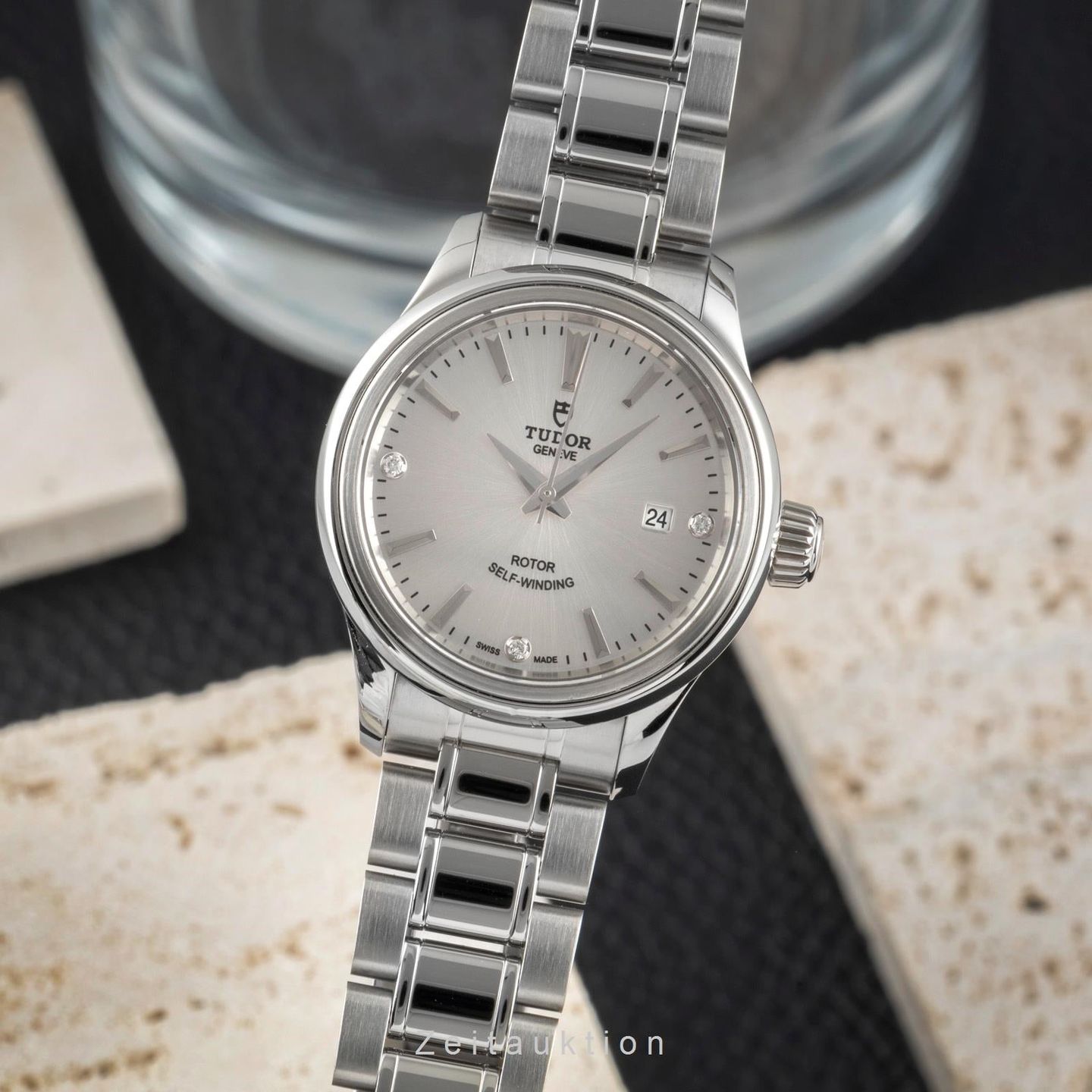 Tudor Style 12100 (Unknown (random serial)) - Silver dial 28 mm Steel case (1/8)