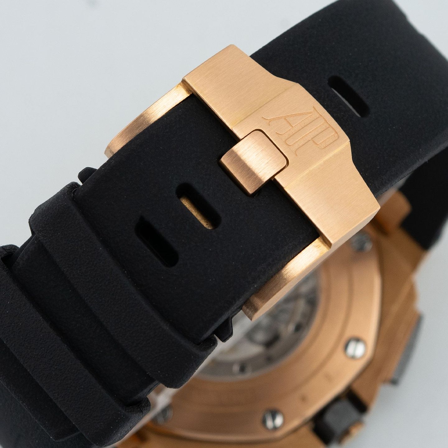Audemars Piguet Royal Oak Offshore Chronograph 26400RO.OO.A002CA.01 (2015) - Black dial 44 mm Rose Gold case (3/6)