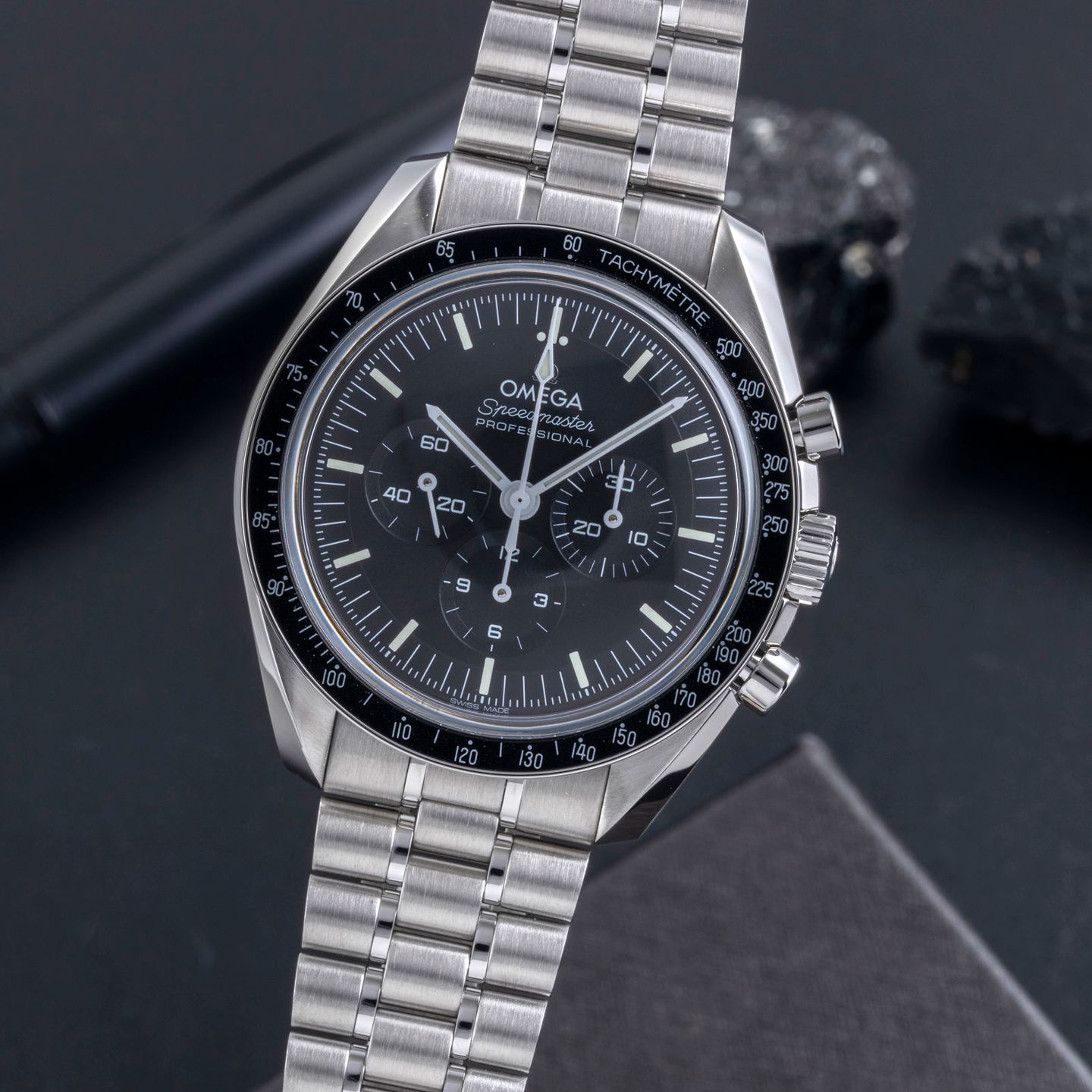 Omega Speedmaster Professional Moonwatch 310.30.42.50.01.002 (Unknown (random serial)) - Black dial 42 mm Steel case (3/8)
