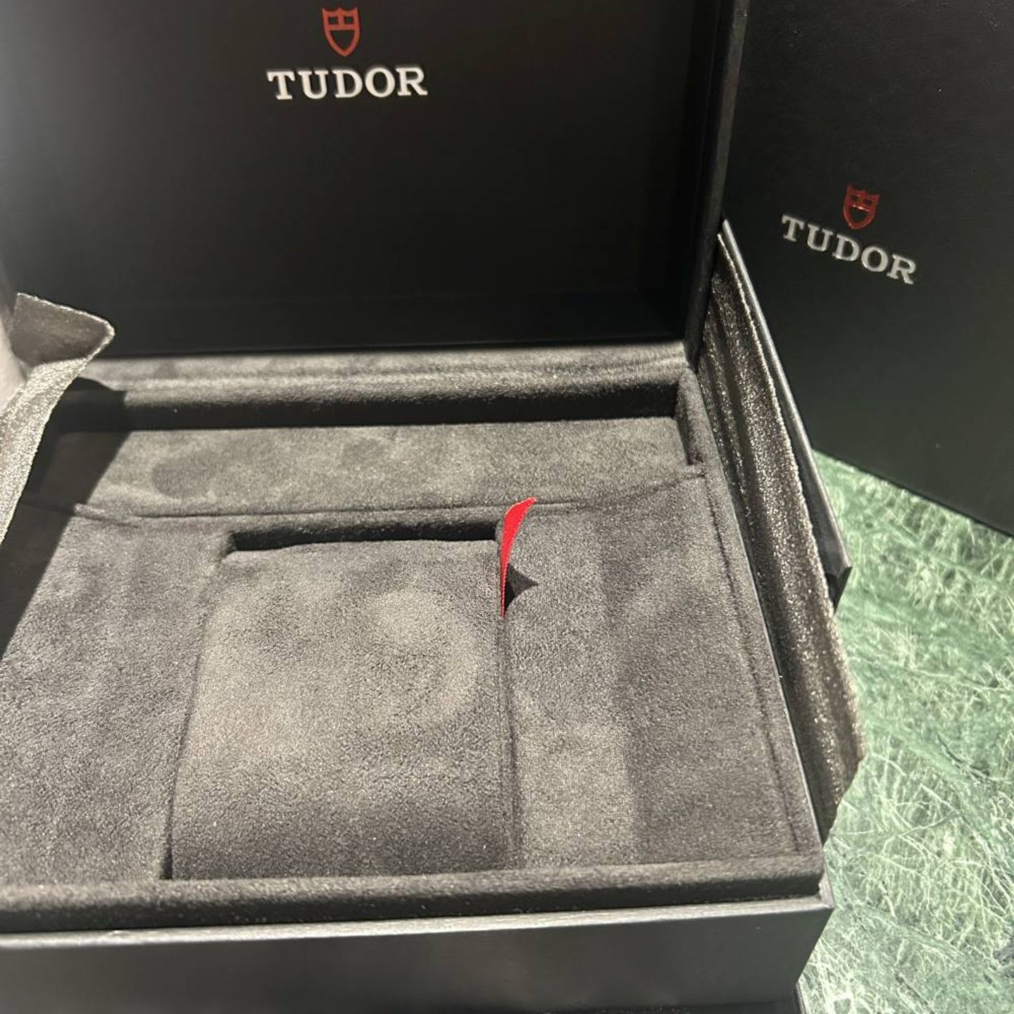 Tudor Black Bay 41 79680 - (7/7)