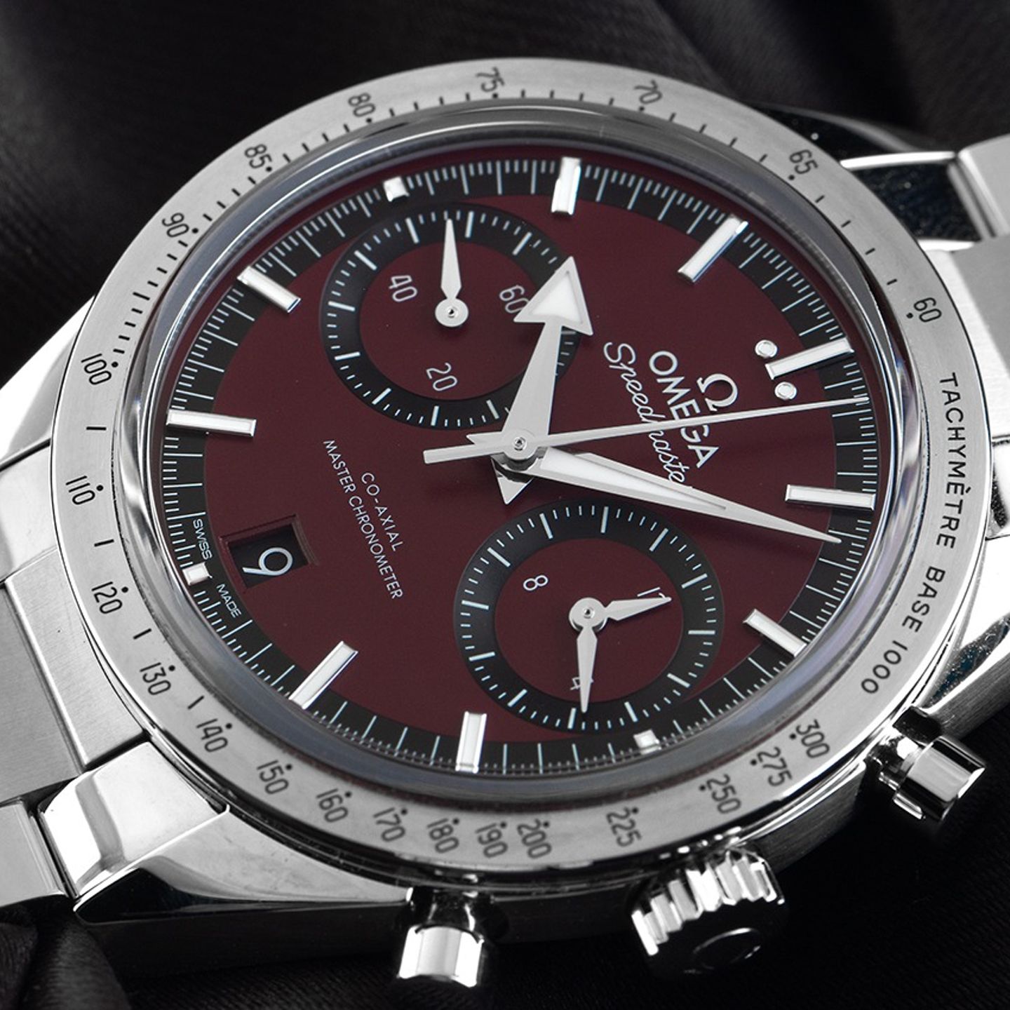 Omega Speedmaster '57 332.10.41.51.11.001 (2026) - Rood wijzerplaat 41mm Staal (3/7)