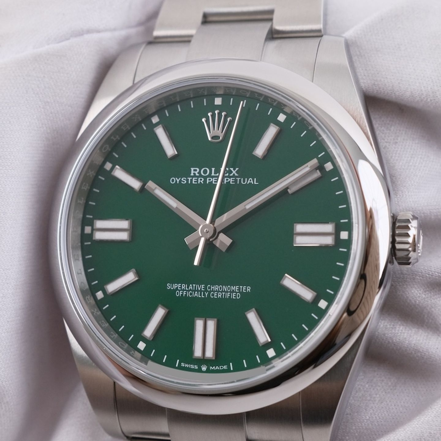 Rolex Oyster Perpetual 41 124300 - (3/8)