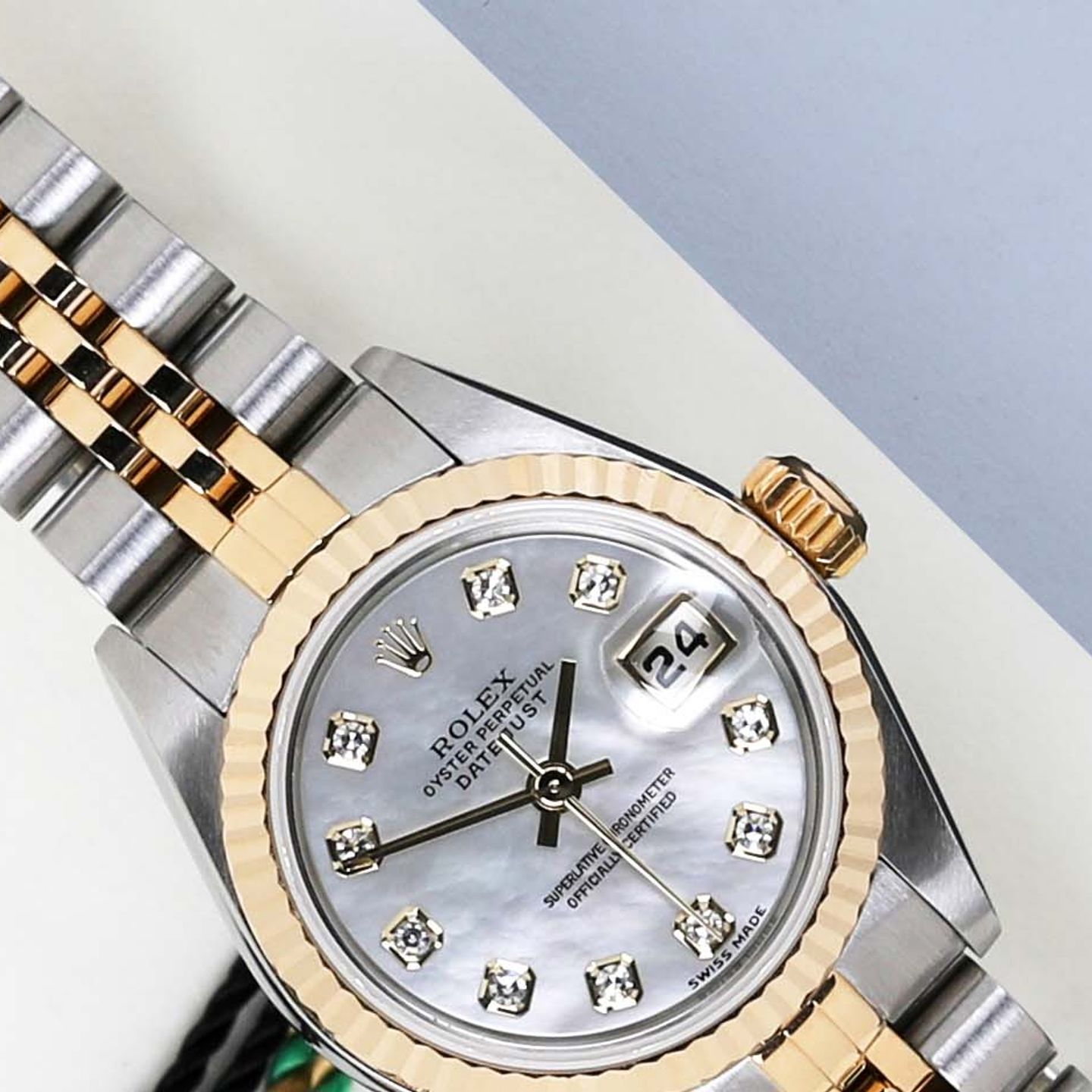 Rolex Lady-Datejust 79173 (2000) - Parelmoer wijzerplaat 26mm Goud/Staal (3/8)