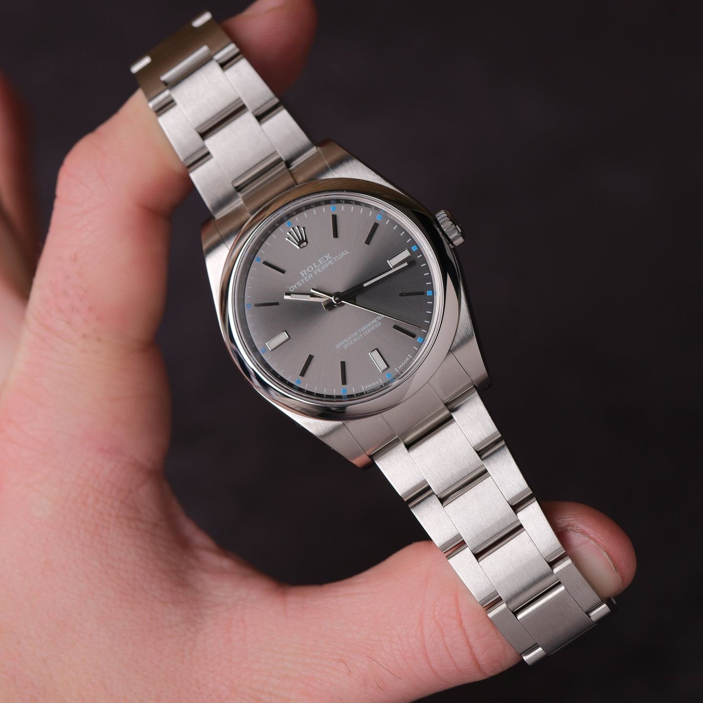 Rolex Oyster Perpetual 39 114300 (Unknown (random serial)) - Grey dial 39 mm Steel case (1/8)
