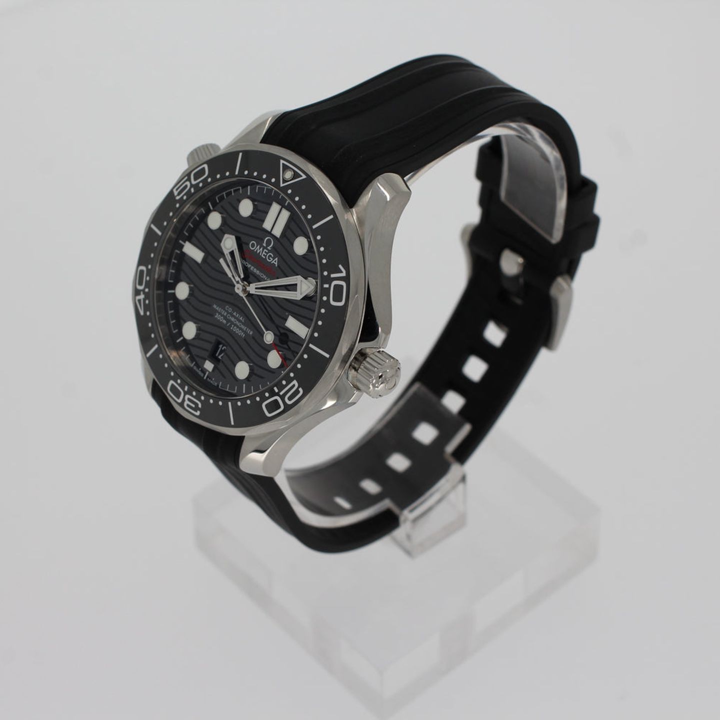Omega Seamaster Diver 300 M 210.32.42.20.01.001 (2024) - Black dial 42 mm Steel case (2/5)