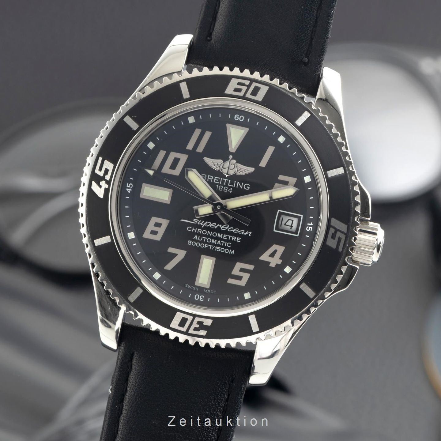 Breitling Superocean 42 A17364 - (1/8)