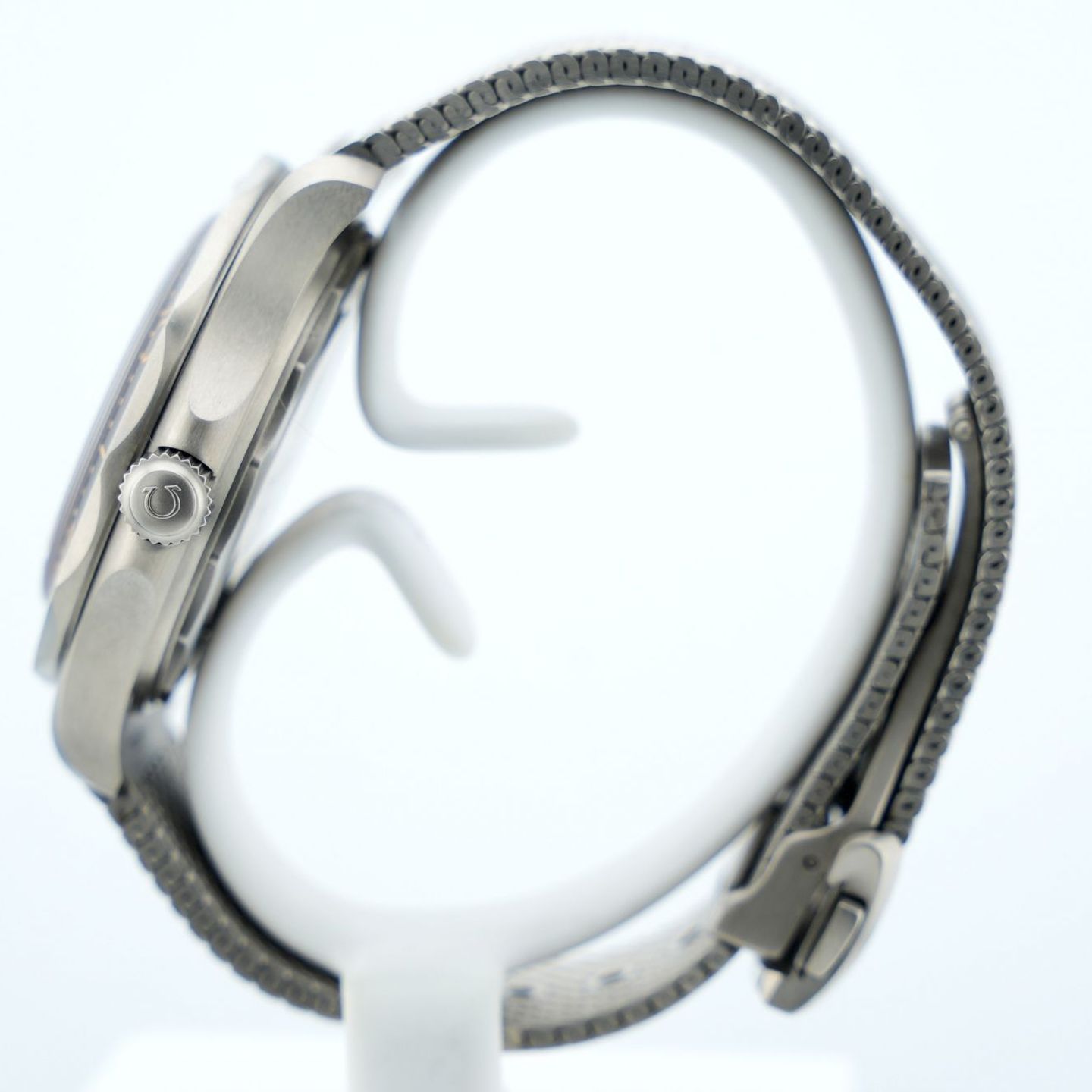 Omega Seamaster Diver 300 M 210.90.42.20.01.001 (2022) - Brown dial 42 mm Titanium case (3/8)