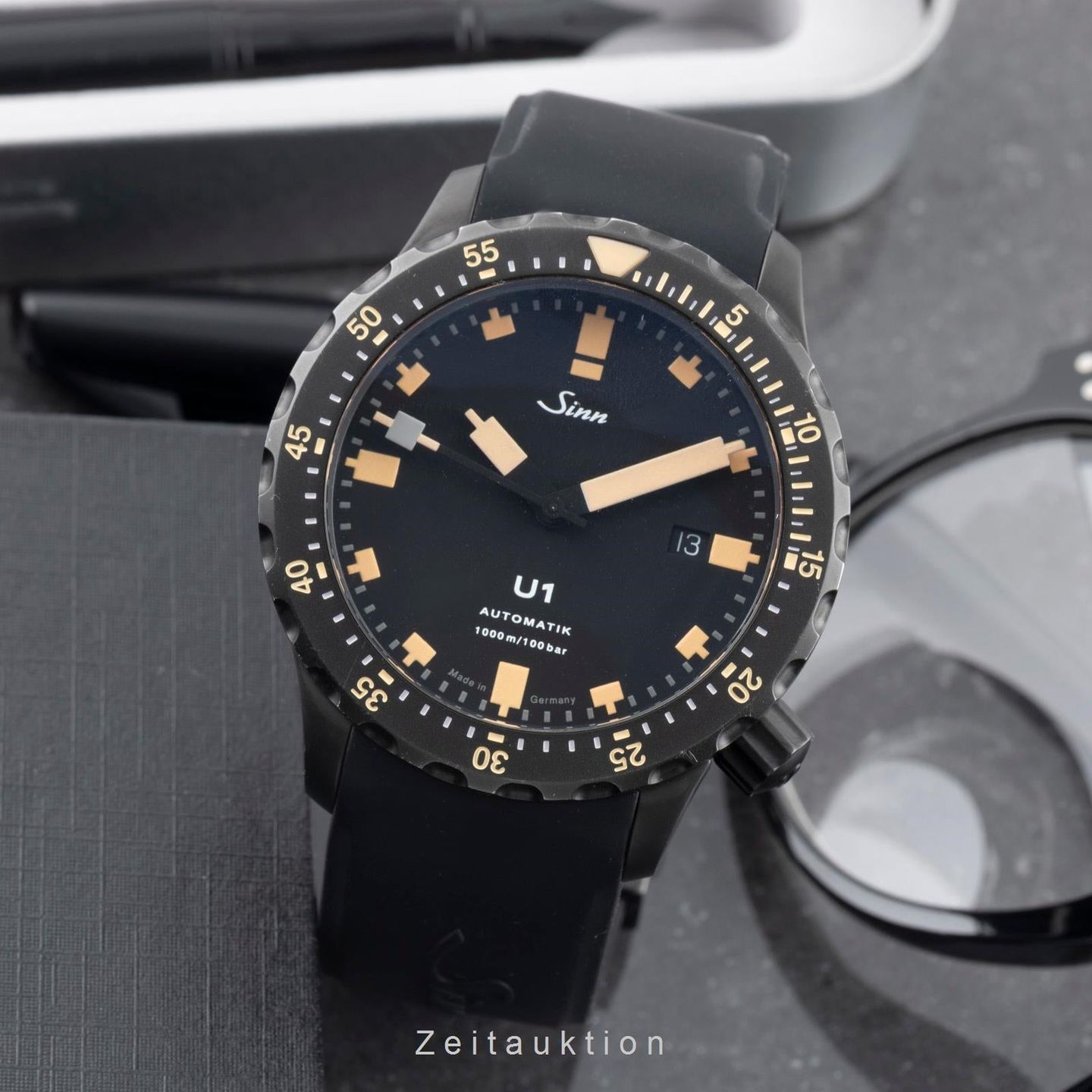 Sinn U1 1010.023 (Onbekend (willekeurig serienummer)) - Zwart wijzerplaat 44mm Staal (3/8)