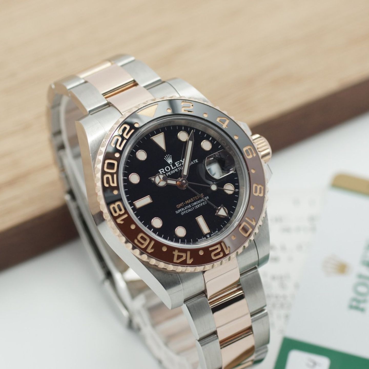 Rolex GMT-Master II 126711CHNR (2020) - Black dial 40 mm Gold/Steel case (3/8)