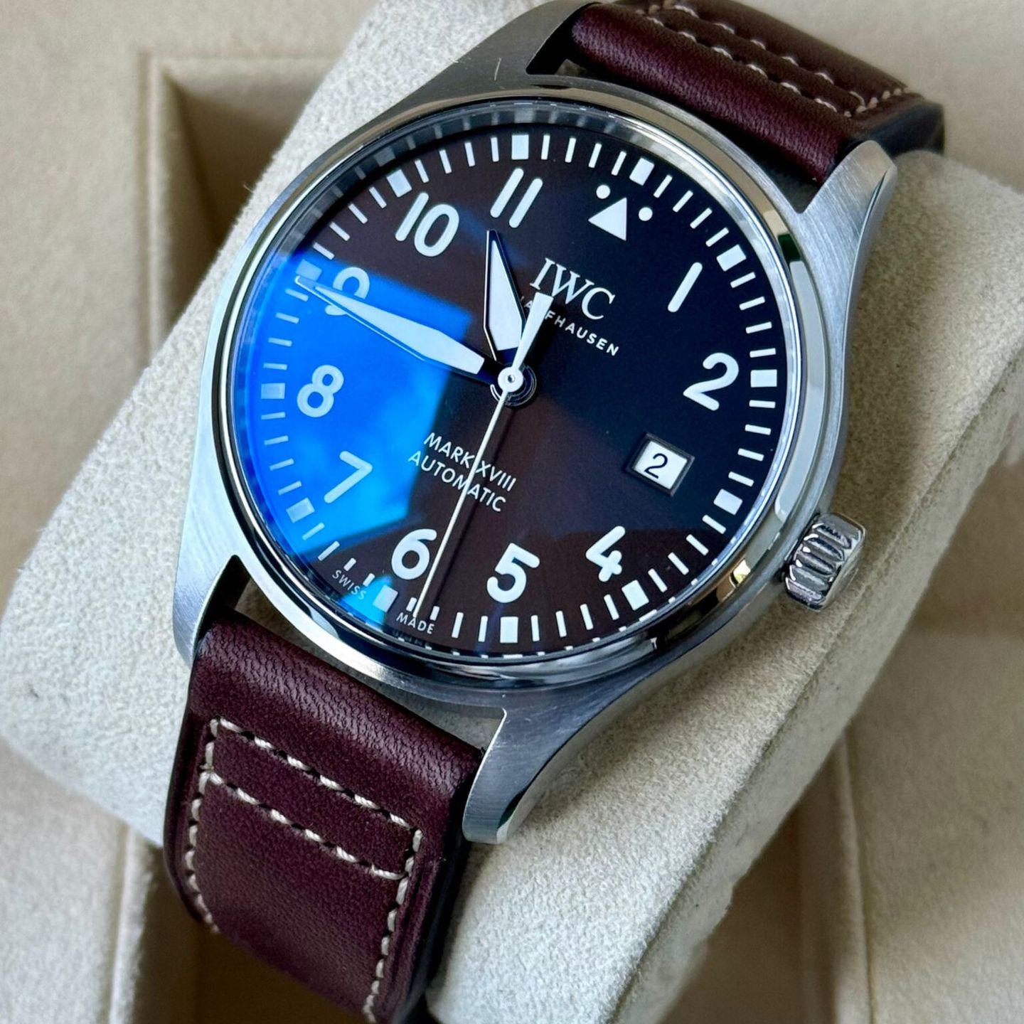 IWC Pilot Mark IW327003 (2020) - Bruin wijzerplaat 40mm Staal (4/8)