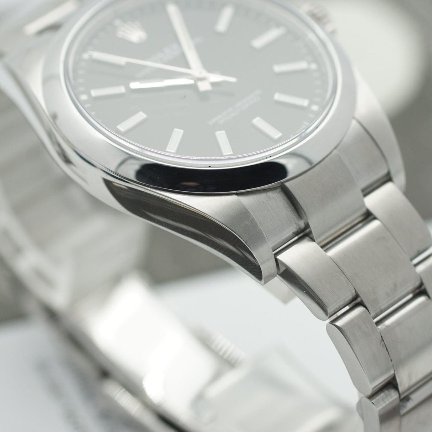 Rolex Oyster Perpetual 39 114300 - (7/8)