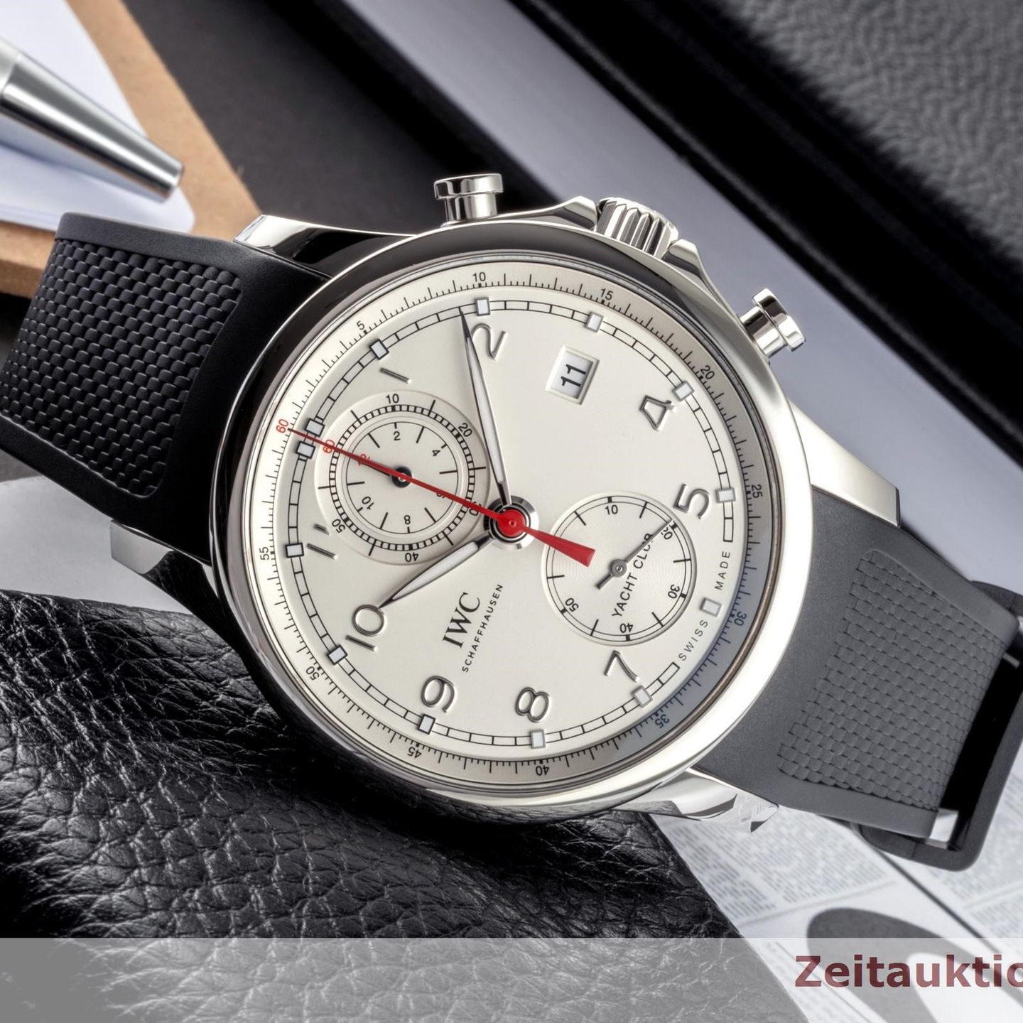 IWC Portuguese Yacht Club Chronograph IW390502 (2015) - Zilver wijzerplaat 44mm Staal (2/8)