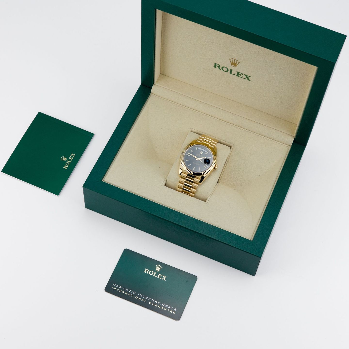 Rolex Day-Date 40 228238 (2020) - 40mm Geelgoud (2/7)