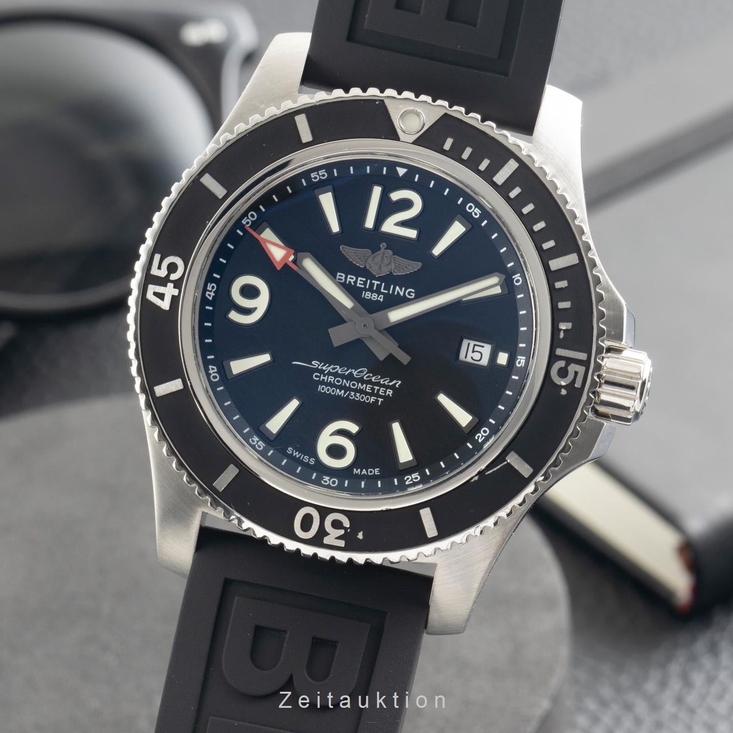 Breitling Superocean 44 A17367D71B1A1 (2020) - Black dial 44 mm Steel case (1/8)